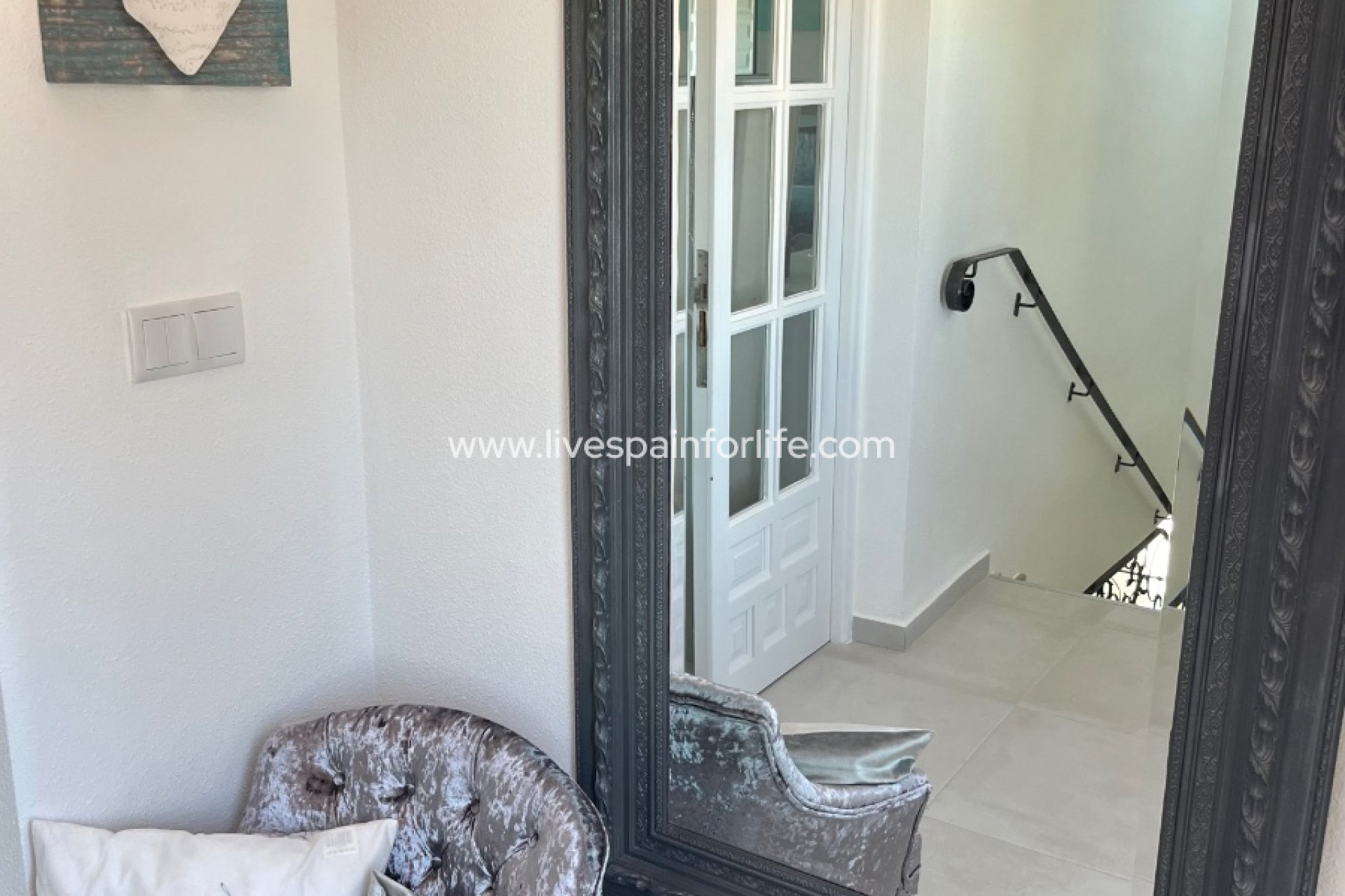 Resale - Country Property -
Dolores