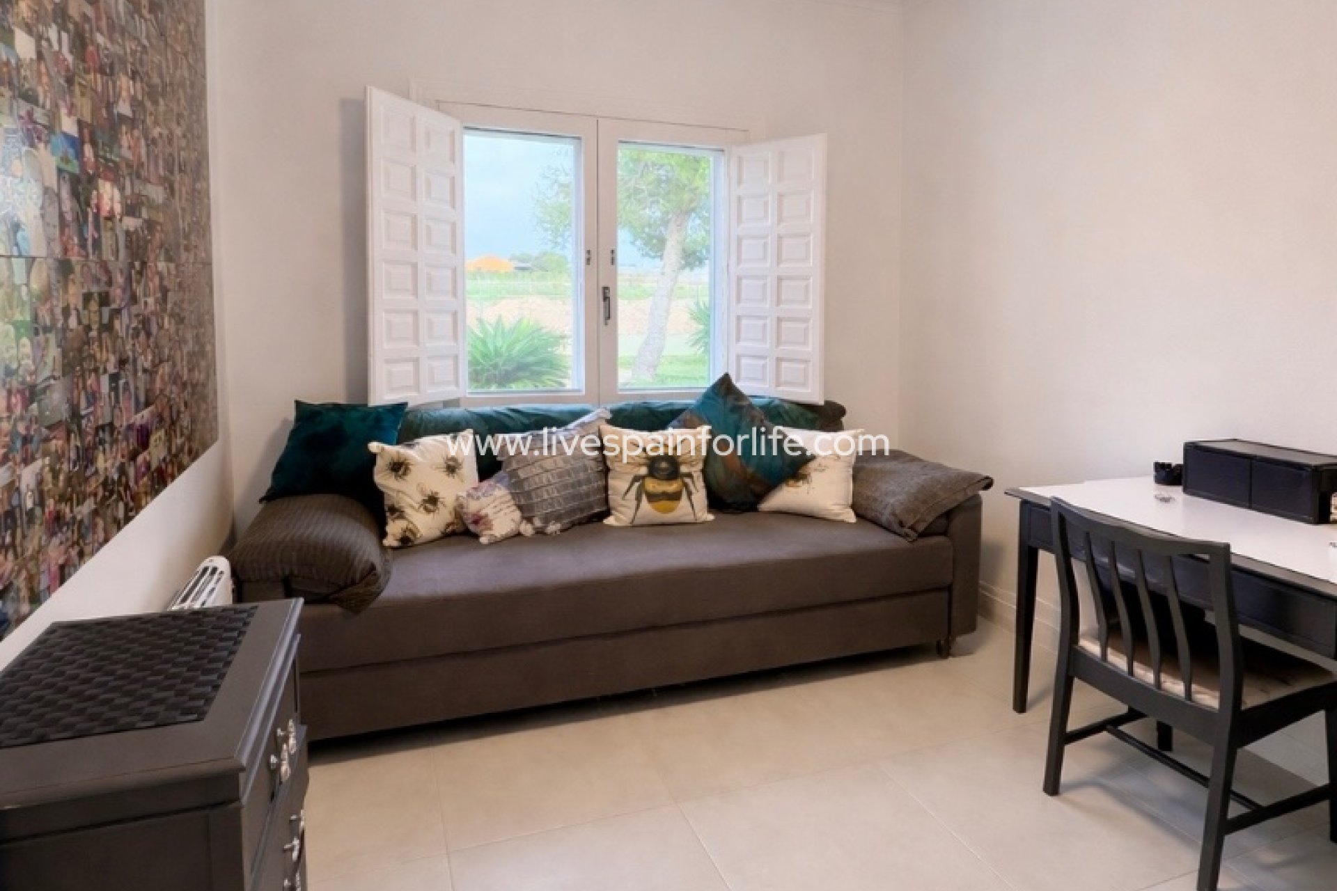 Resale - Country Property -
Dolores