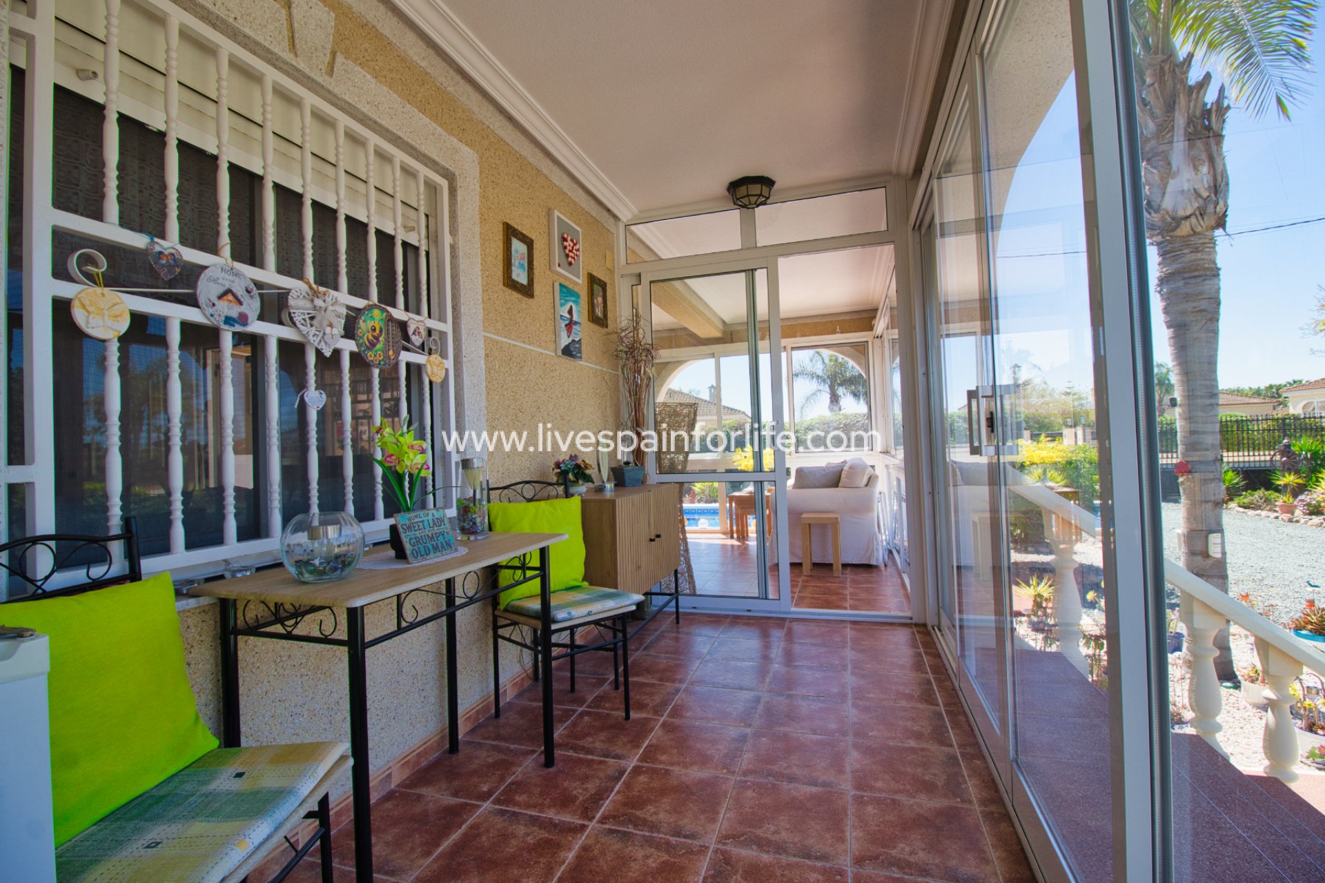 Resale - Country Property -
Dolores