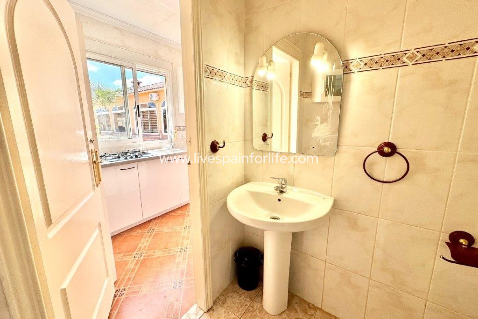 Resale - Country Property -
Dolores