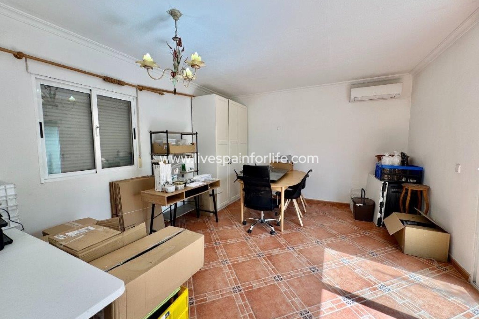Resale - Country Property -
Dolores