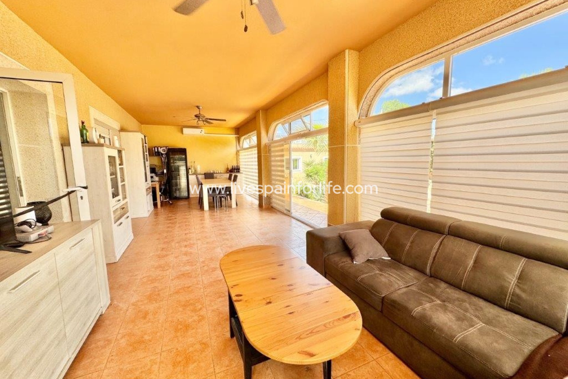 Resale - Country Property -
Dolores