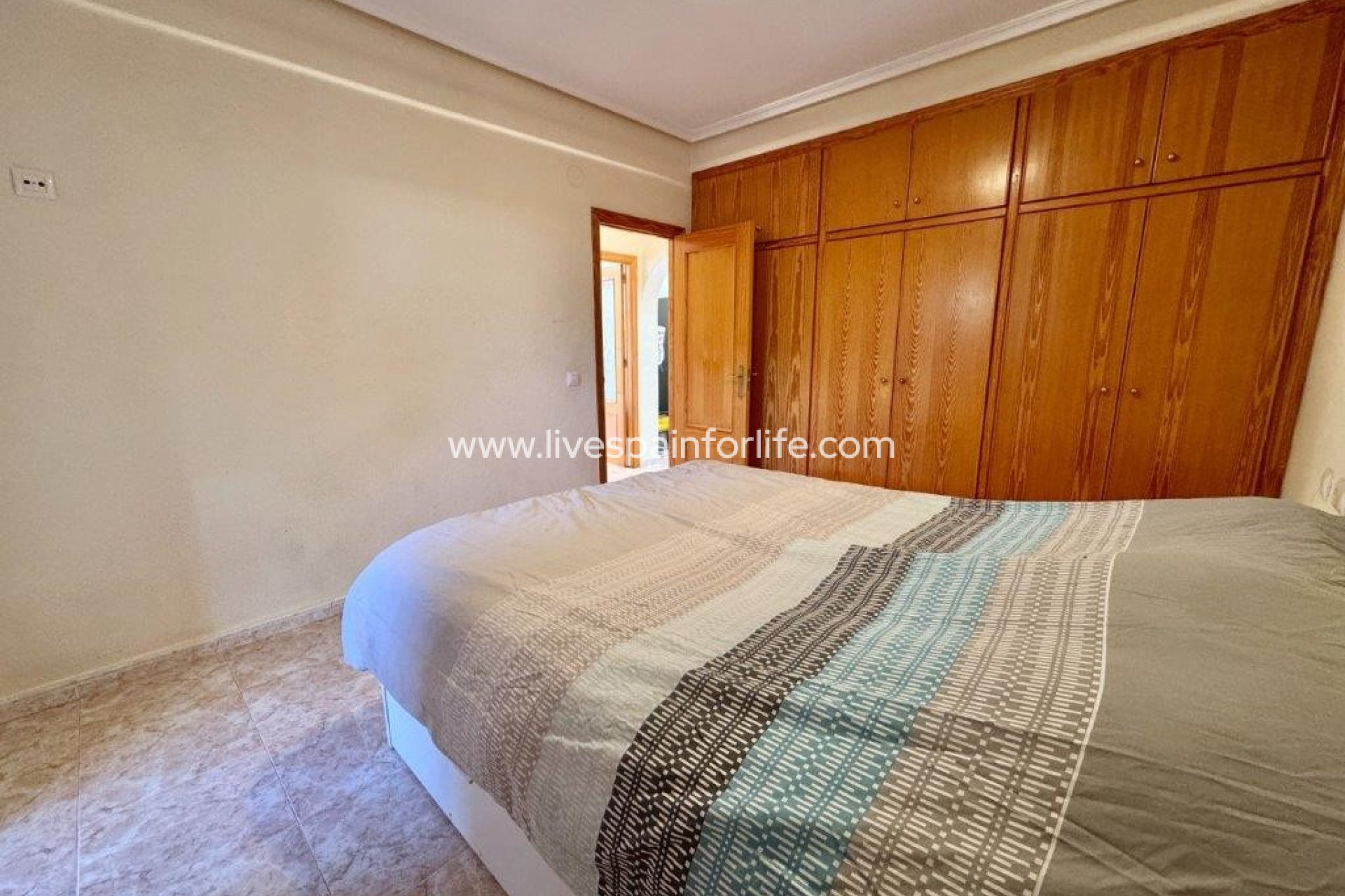 Resale - Country Property -
Dolores