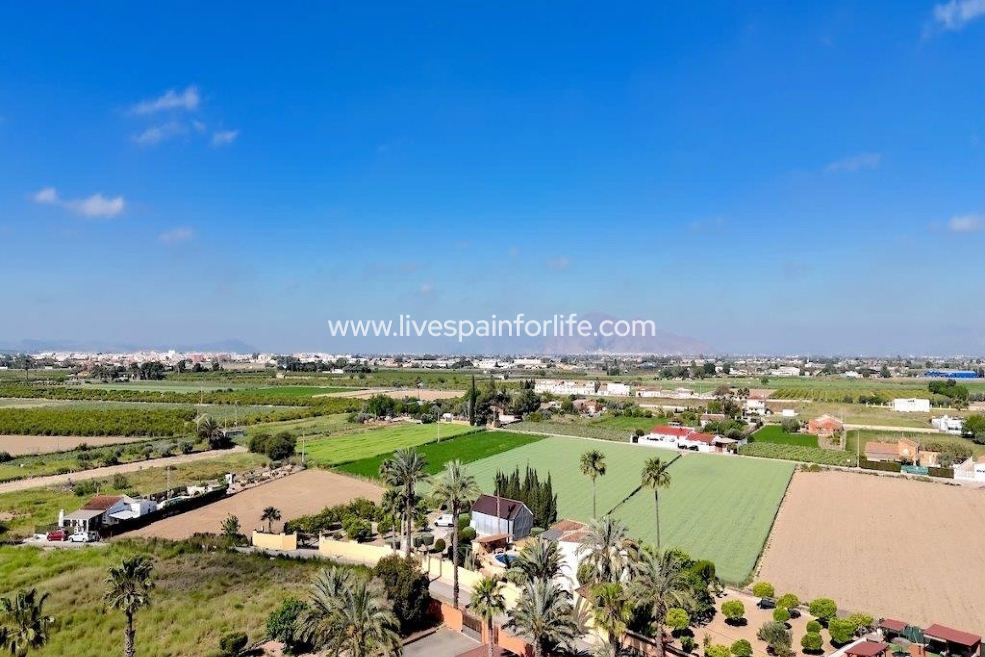 Resale - Country Property -
Dolores