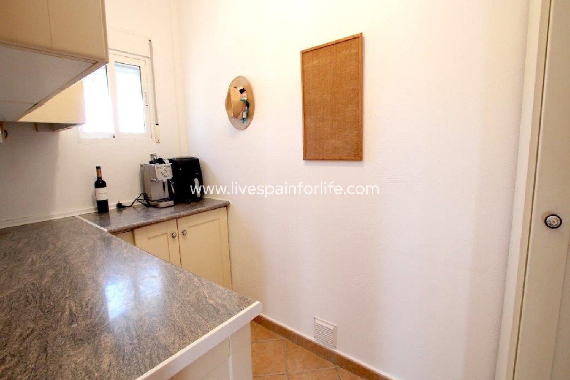 Resale - Country Property -
Dolores