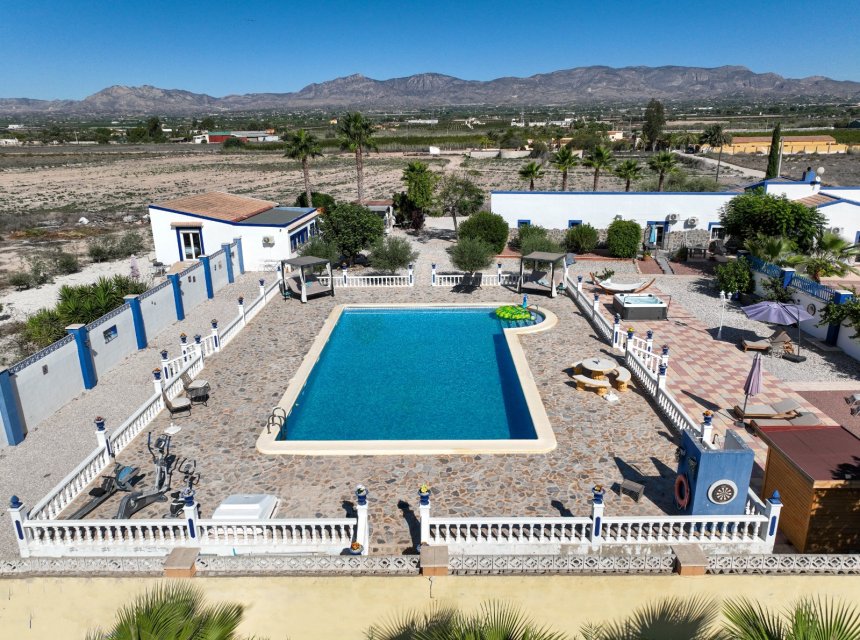 Resale - Country Property -
El Realengo