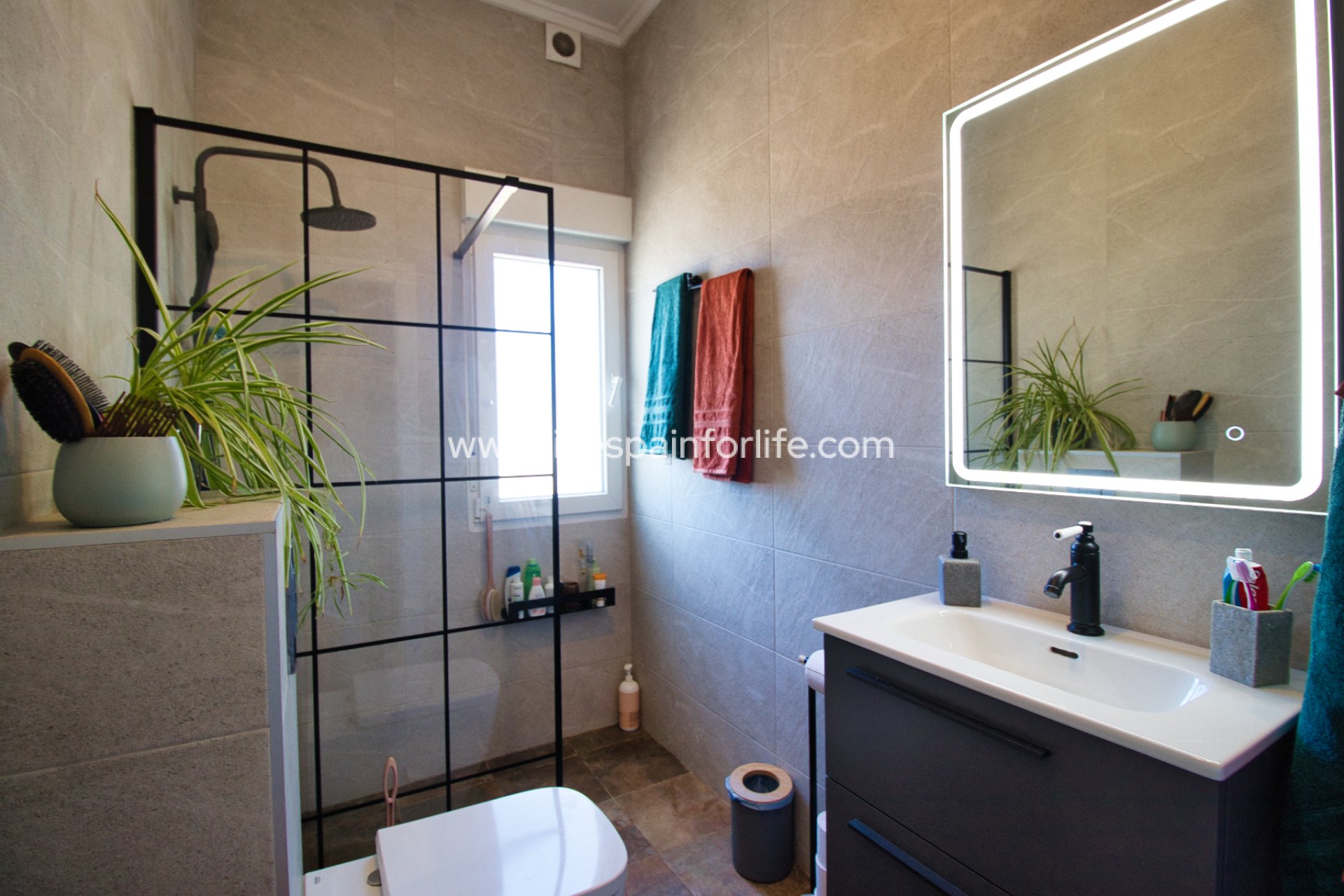 Resale - Country Property -
Formentera Del Segura