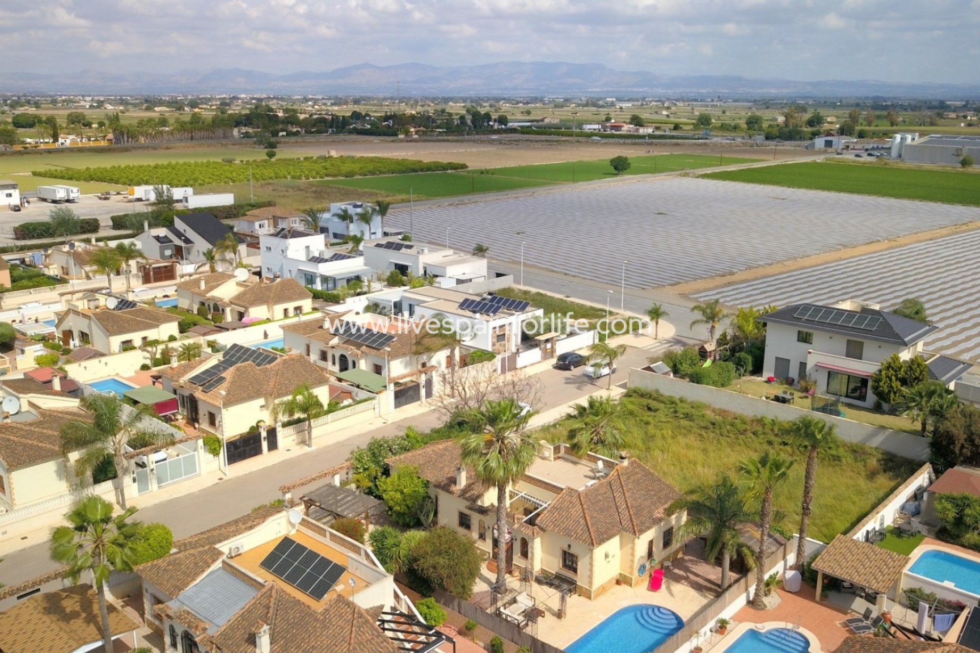 Resale - Country Property -
Formentera Del Segura