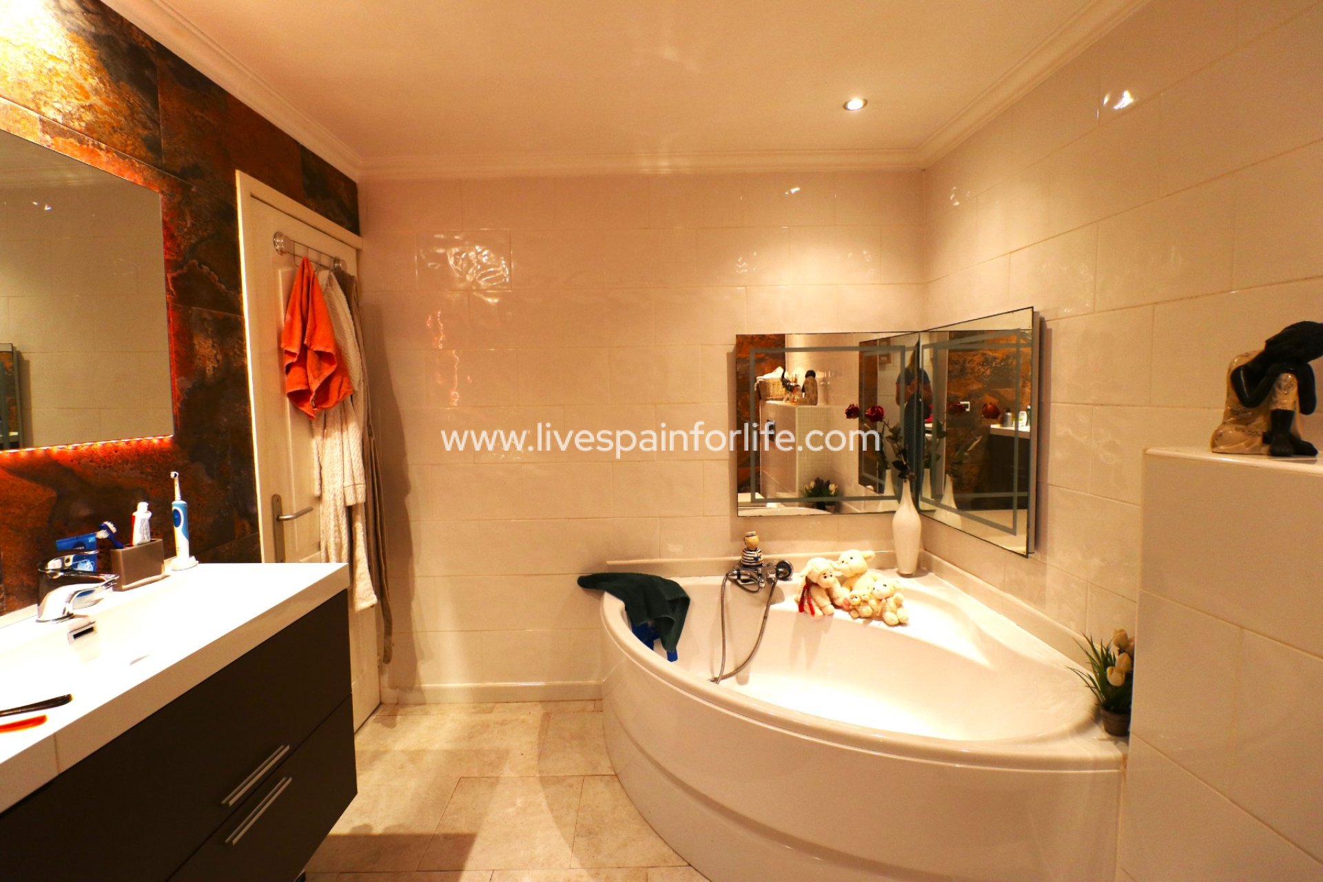 Resale - Country Property -
Granja de Rocamora