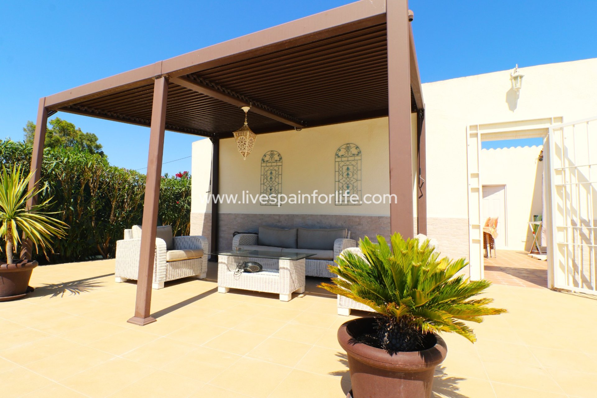 Resale - Country Property -
Granja de Rocamora