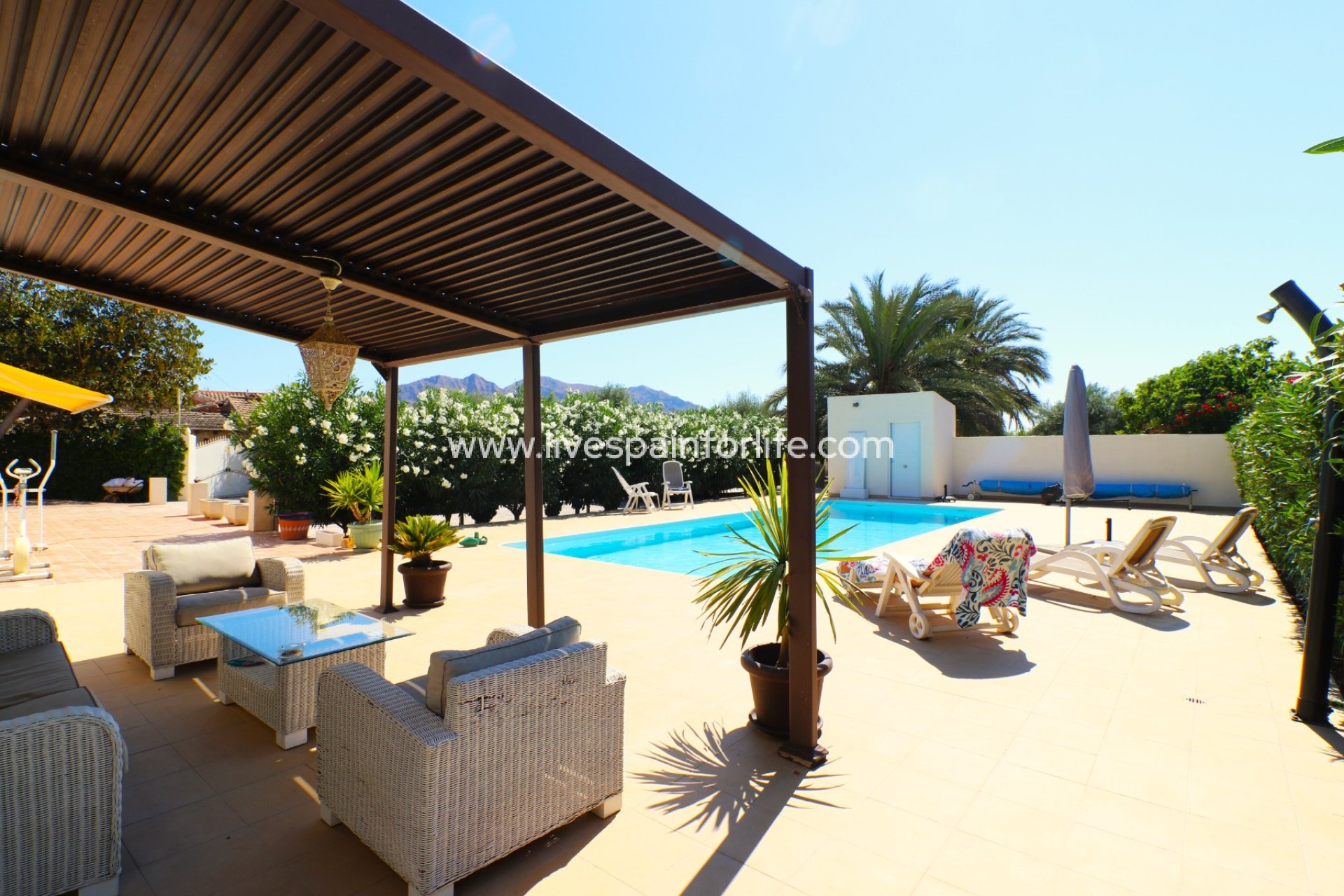 Resale - Country Property -
Granja de Rocamora