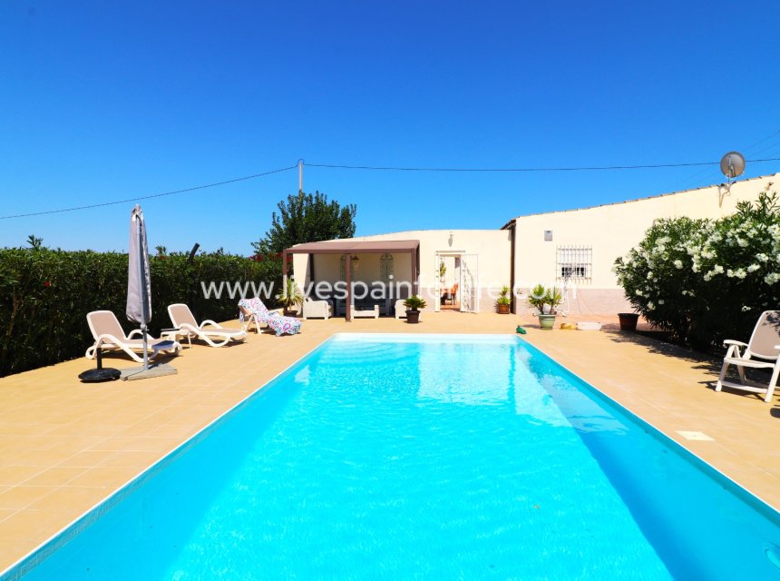 Resale - Country Property -
Granja de Rocamora