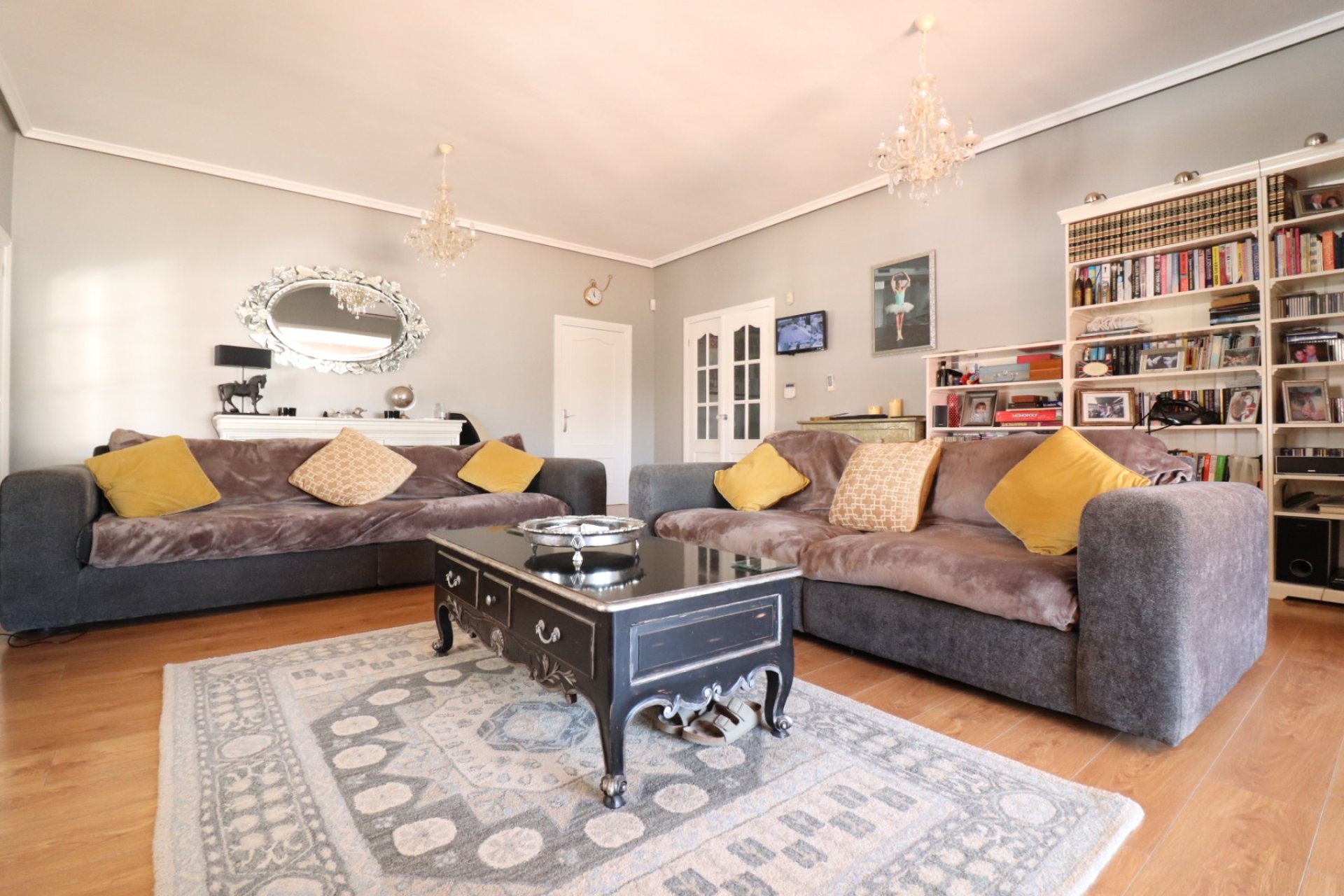 Resale - Country Property -
Heredades - Heredades - Country