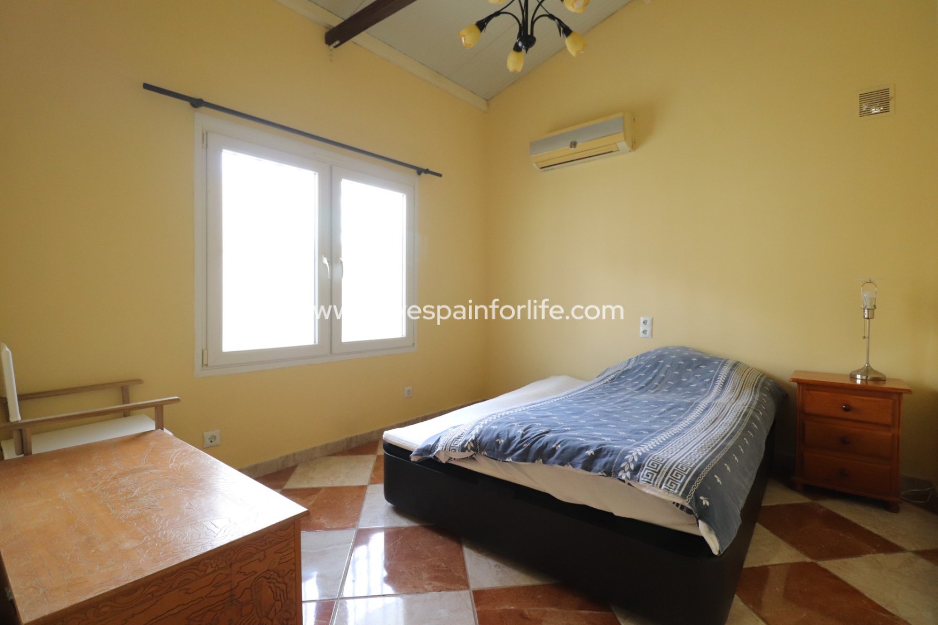Resale - Country Property -
Heredades