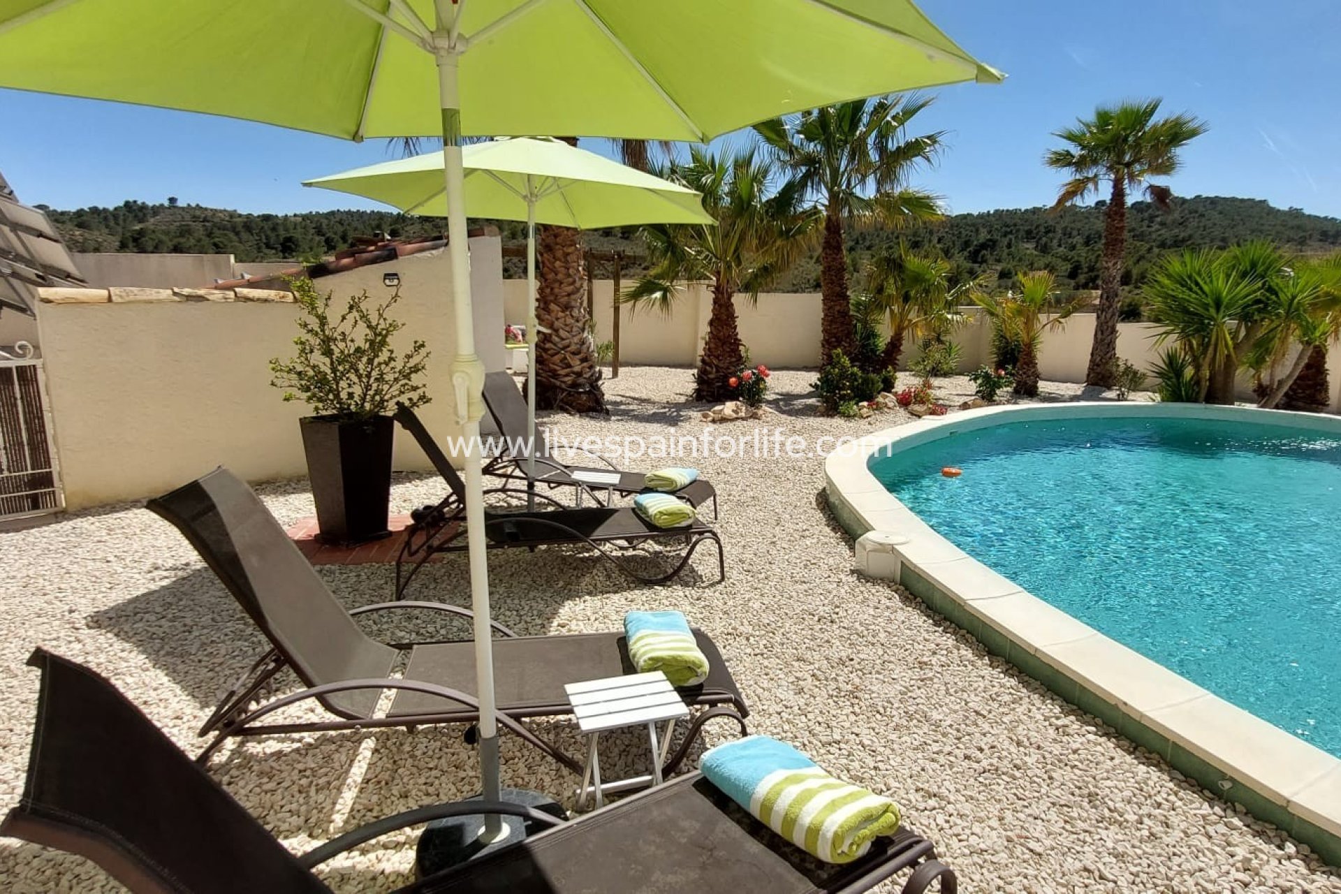 Resale - Country Property -
Hondon De Las Nieves - Hondon De Los Frailes