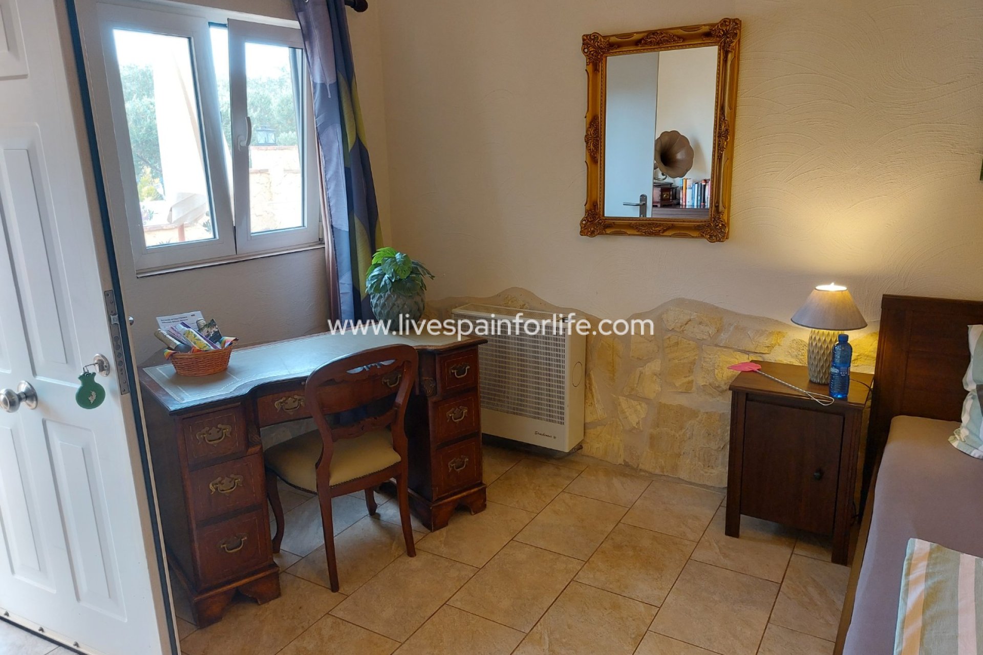 Resale - Country Property -
Hondon De Las Nieves - Hondon De Los Frailes