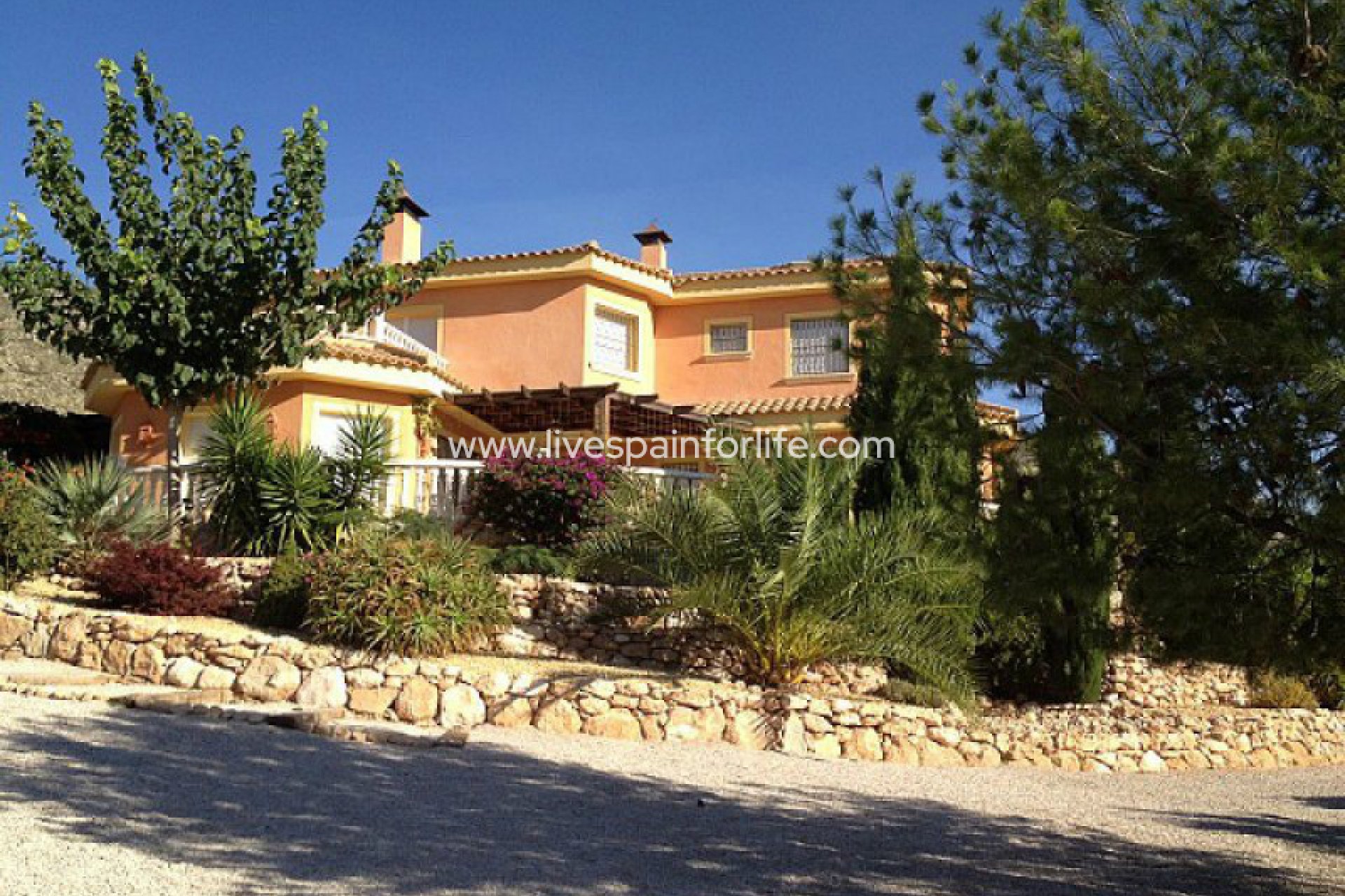 Resale - Country Property -
Hondon De Las Nieves