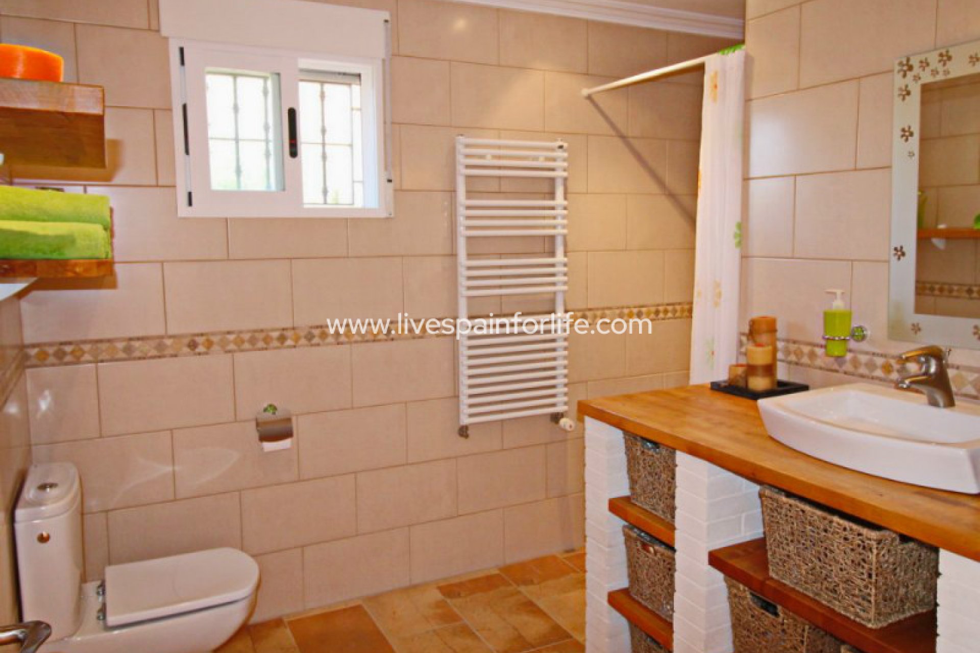 Resale - Country Property -
Hondon De Las Nieves