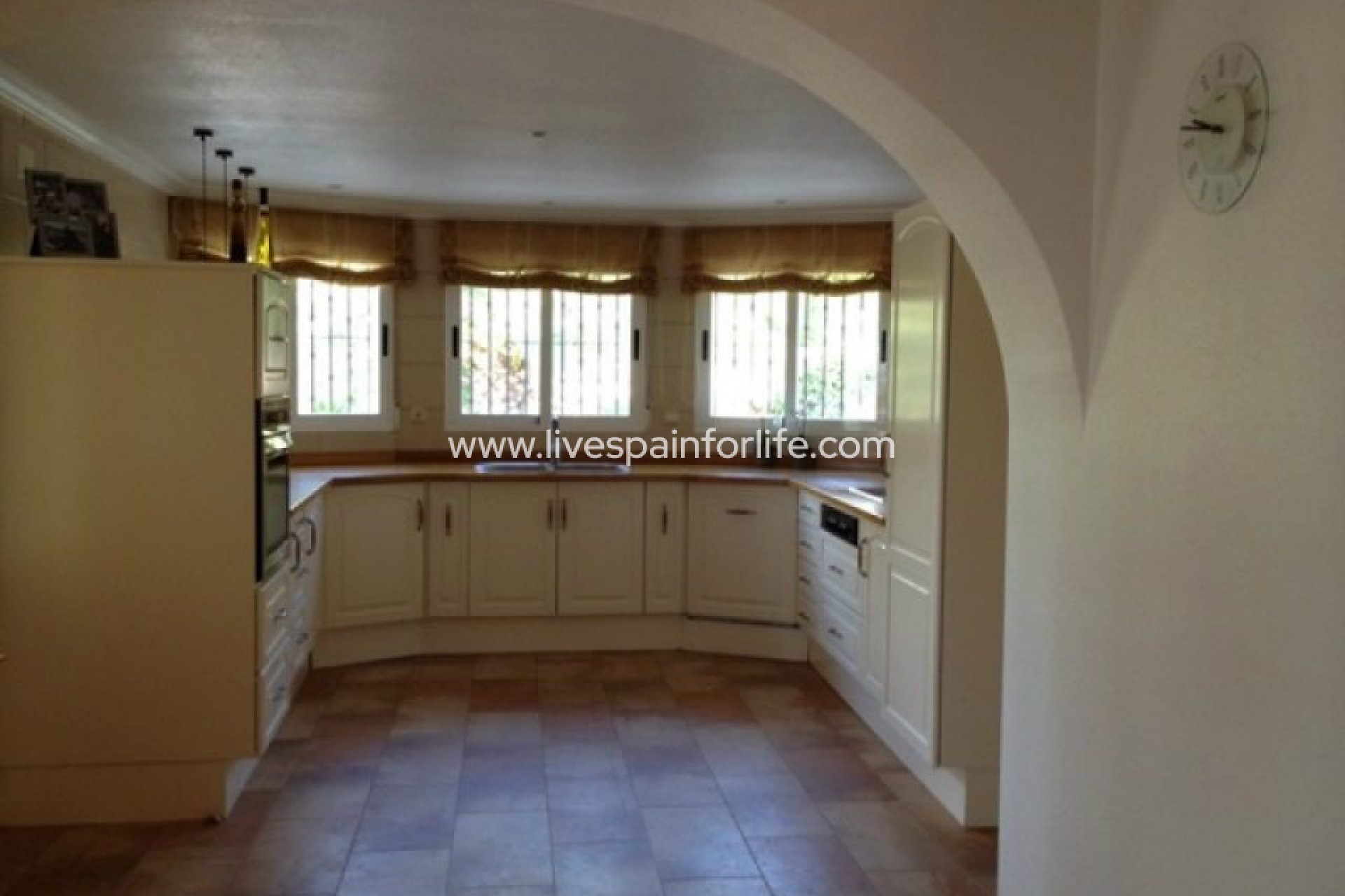 Resale - Country Property -
Hondon De Las Nieves