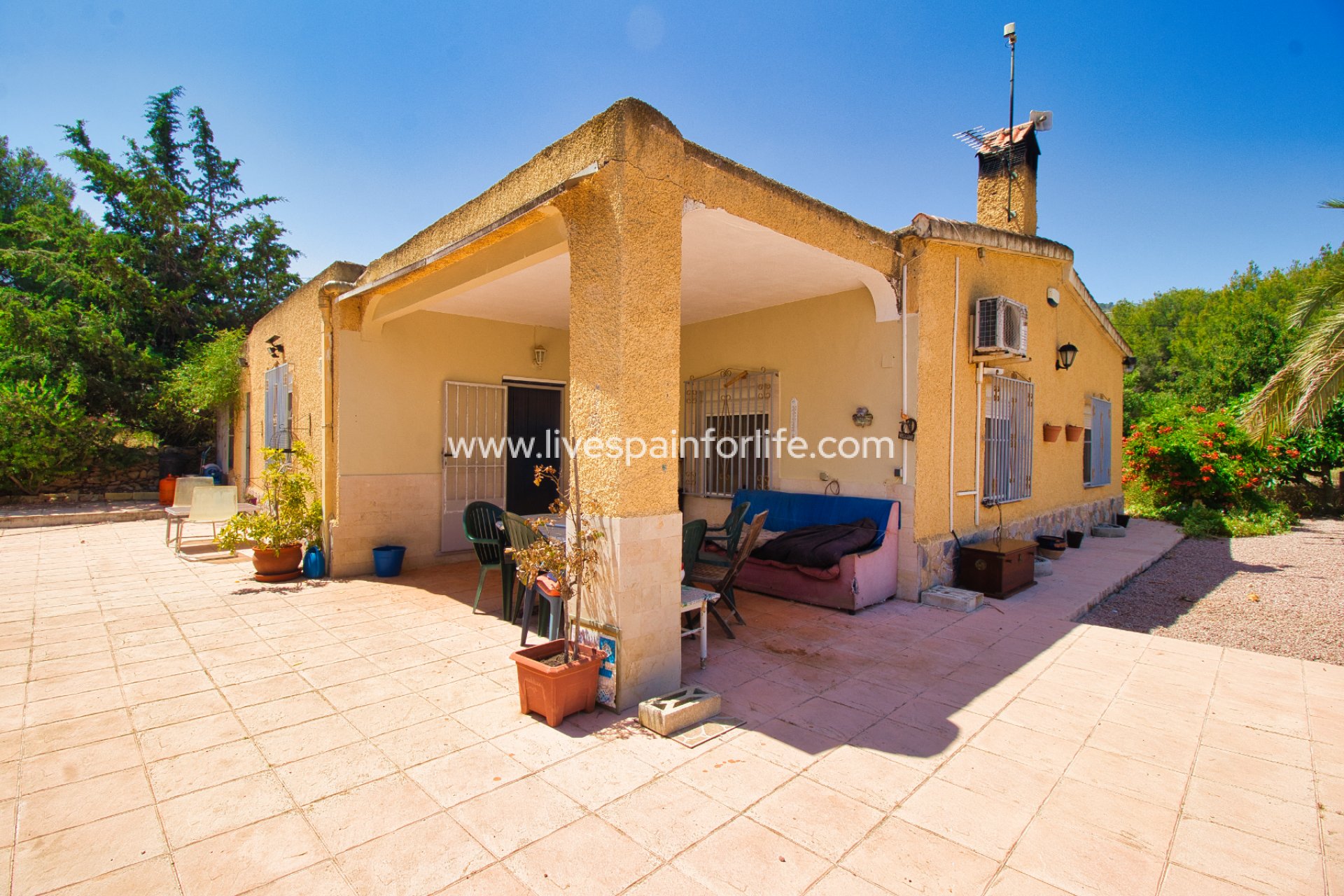 Resale - Country Property -
Hondon De Las Nieves