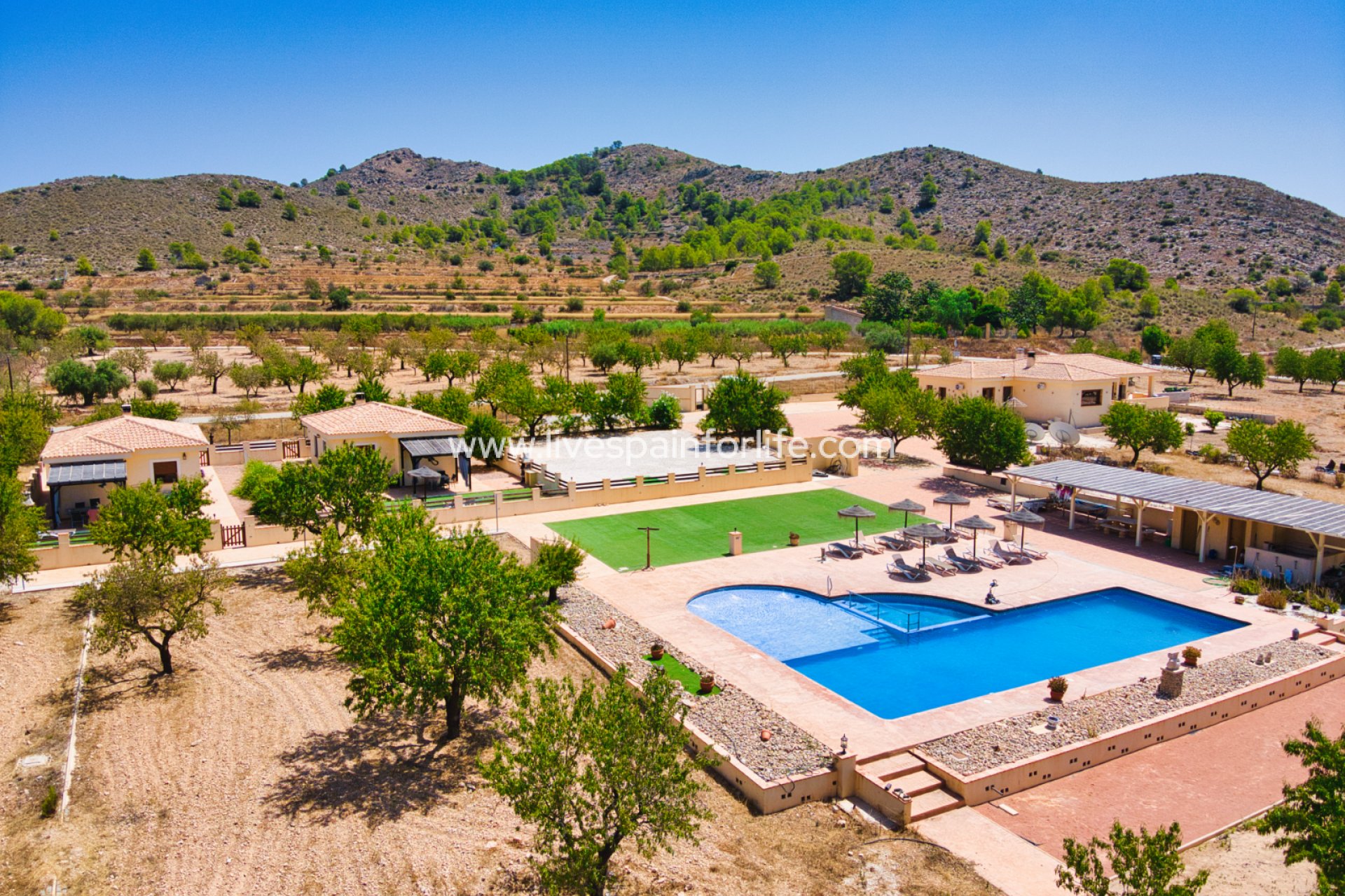 Resale - Country Property -
Hondon De Las Nieves