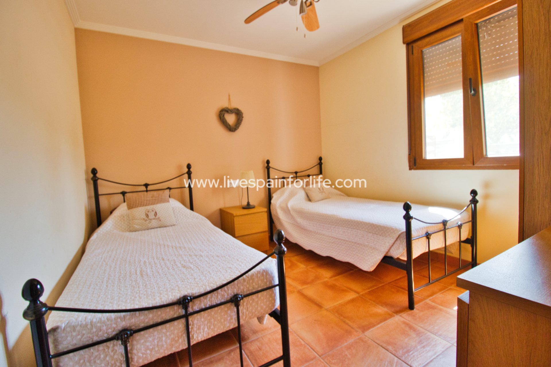 Resale - Country Property -
Hondon De Las Nieves