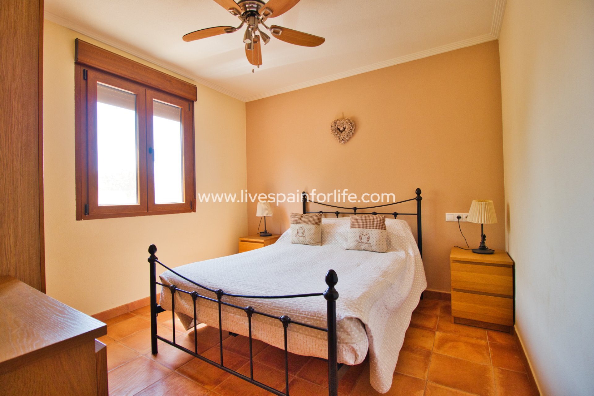 Resale - Country Property -
Hondon De Las Nieves