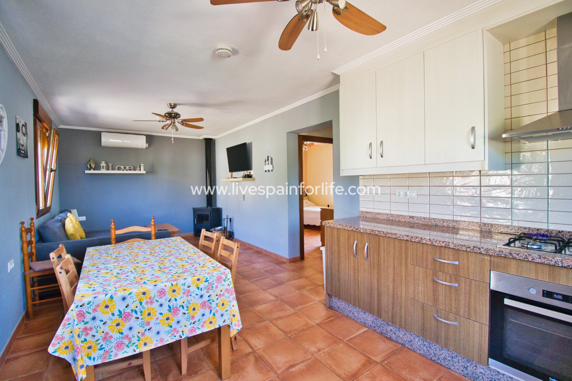 Resale - Country Property -
Hondon De Las Nieves