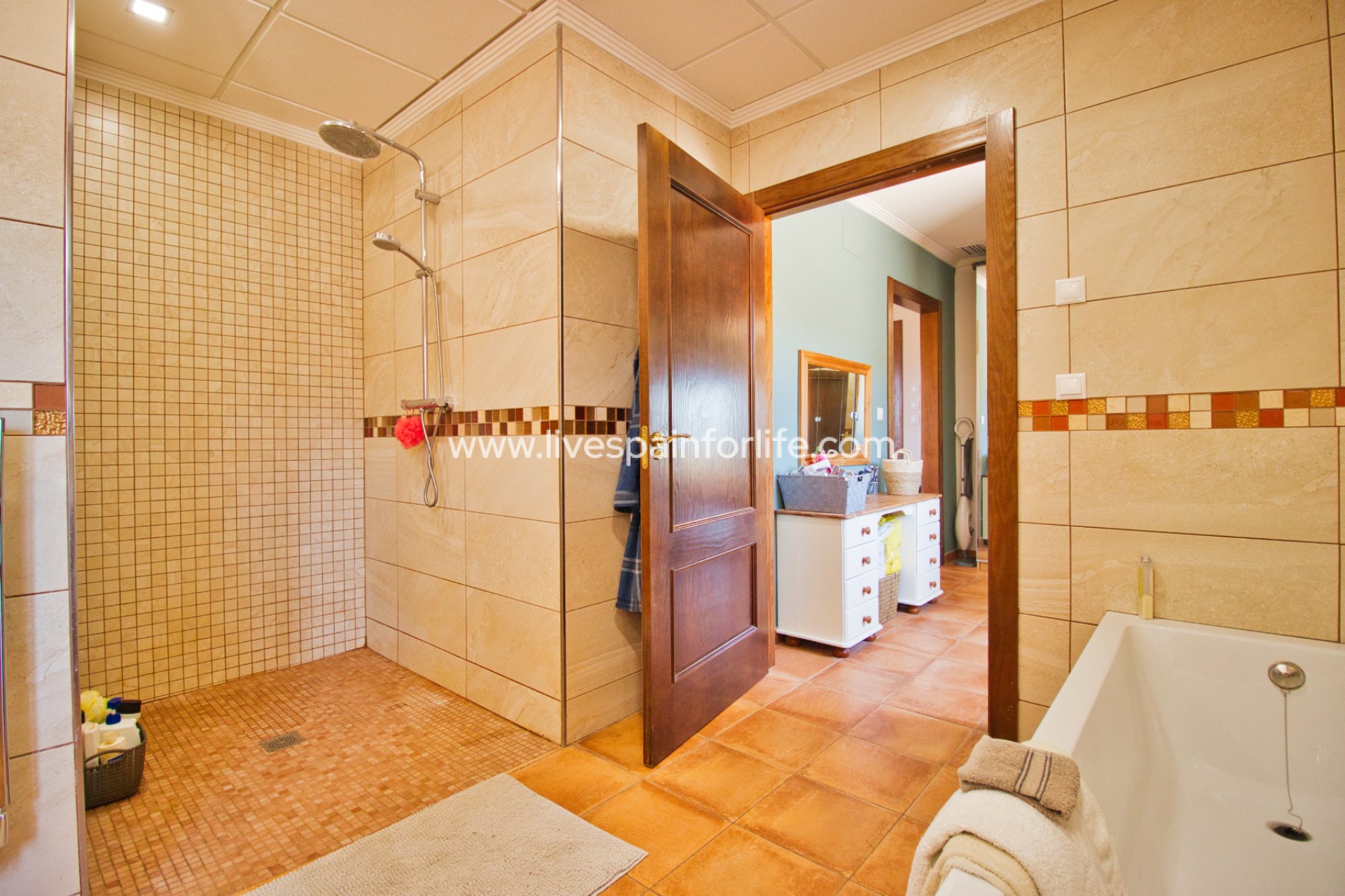 Resale - Country Property -
Hondon De Las Nieves
