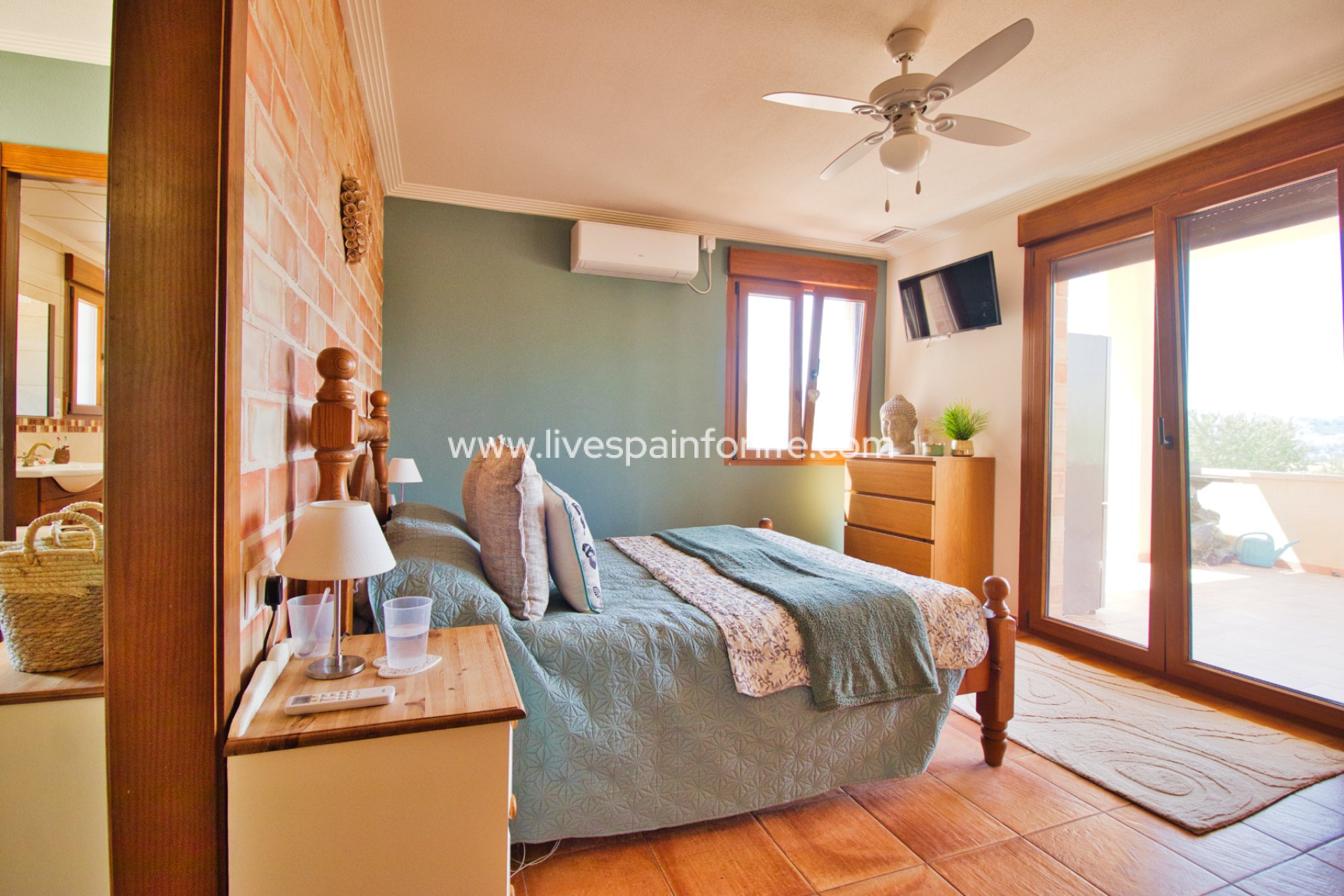 Resale - Country Property -
Hondon De Las Nieves