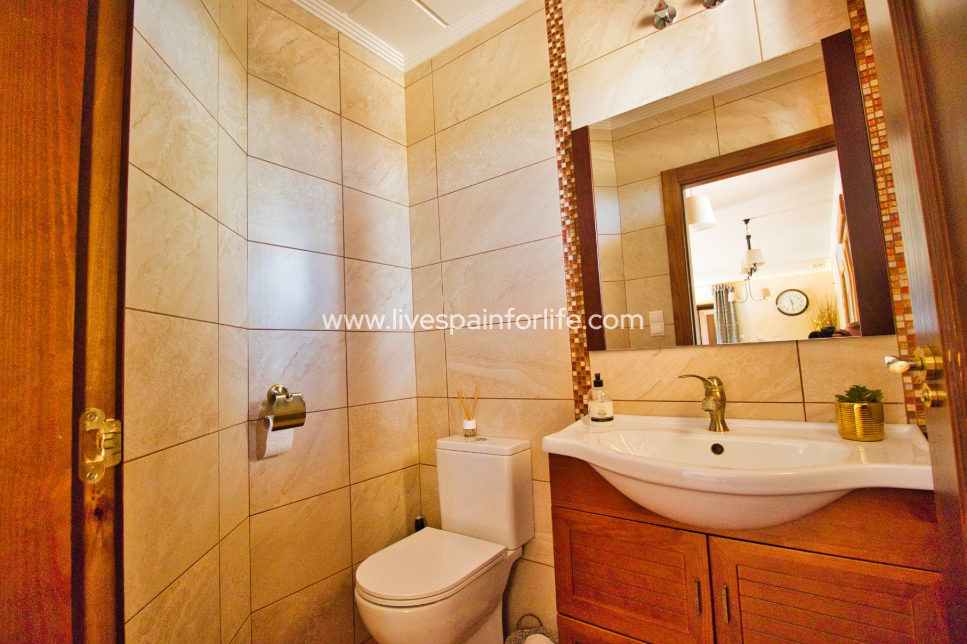 Resale - Country Property -
Hondon De Las Nieves
