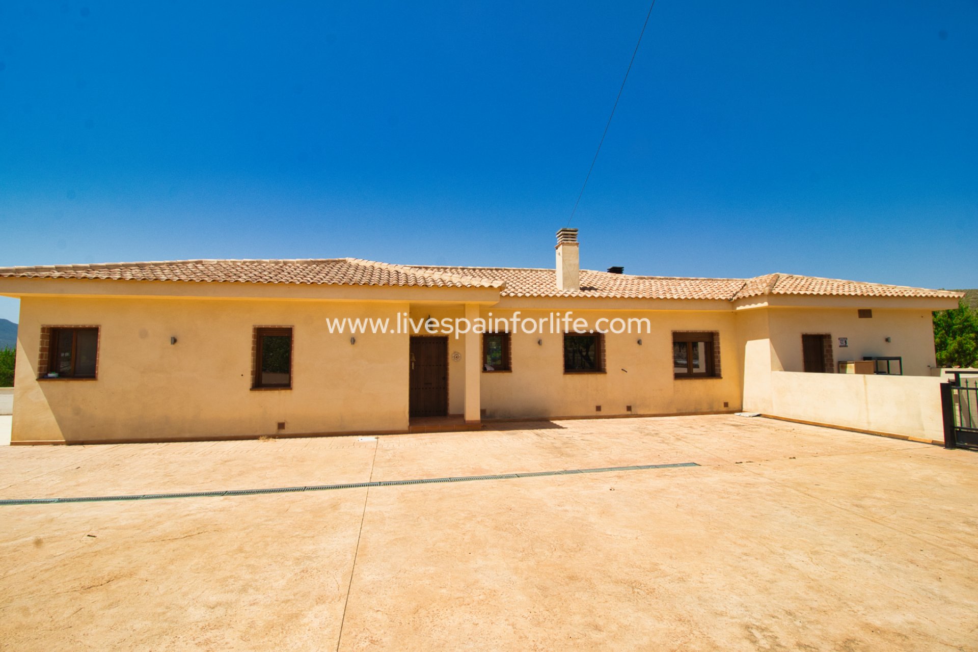 Resale - Country Property -
Hondon De Las Nieves
