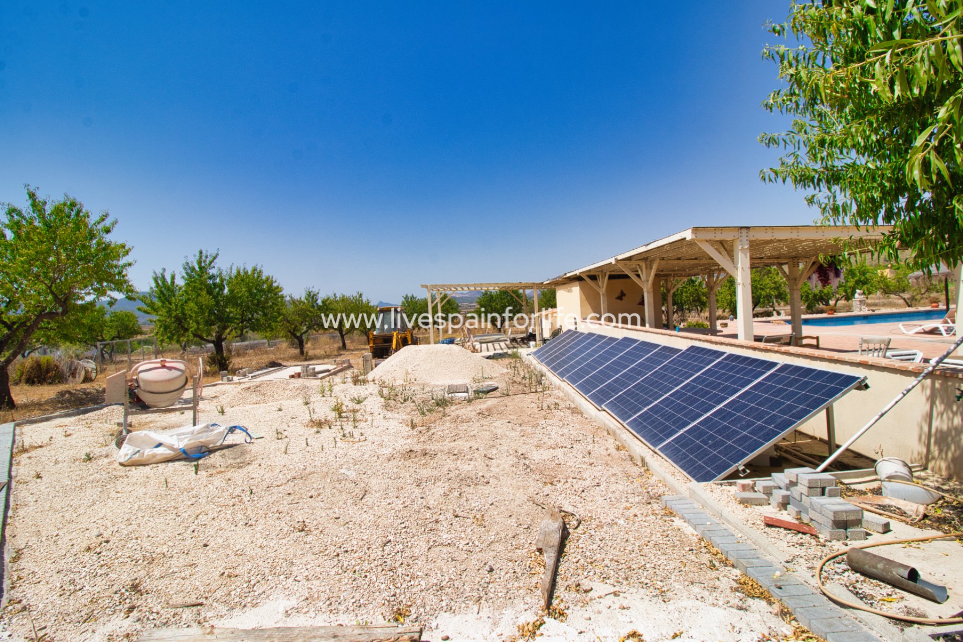 Resale - Country Property -
Hondon De Las Nieves