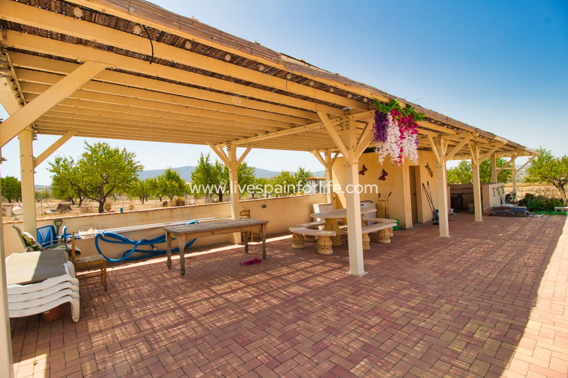 Resale - Country Property -
Hondon De Las Nieves