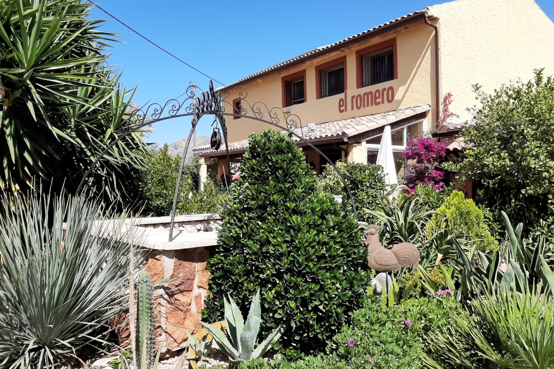 Resale - Country Property -
Hondon De Los Frailes
