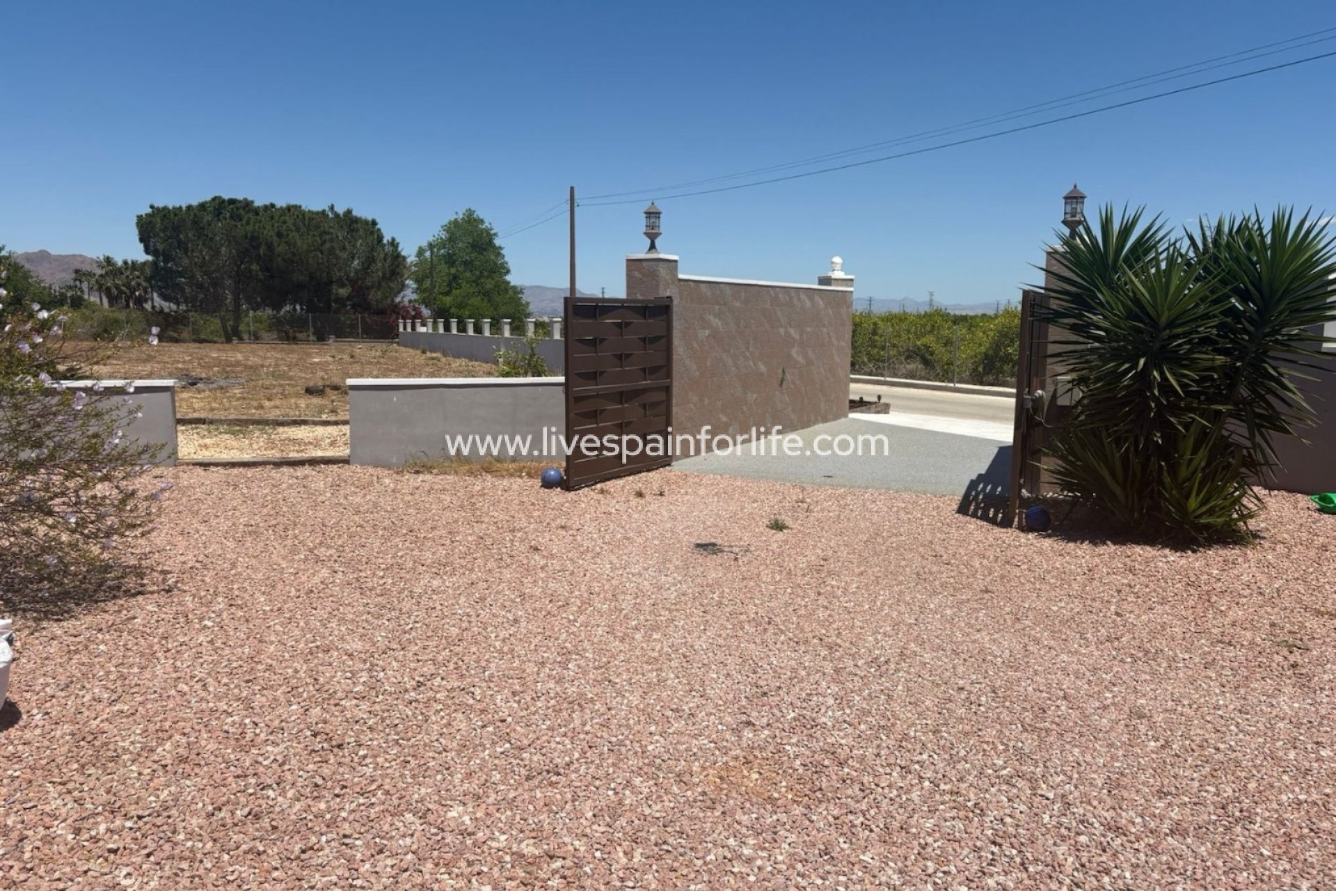 Resale - Country Property -
Jacarilla