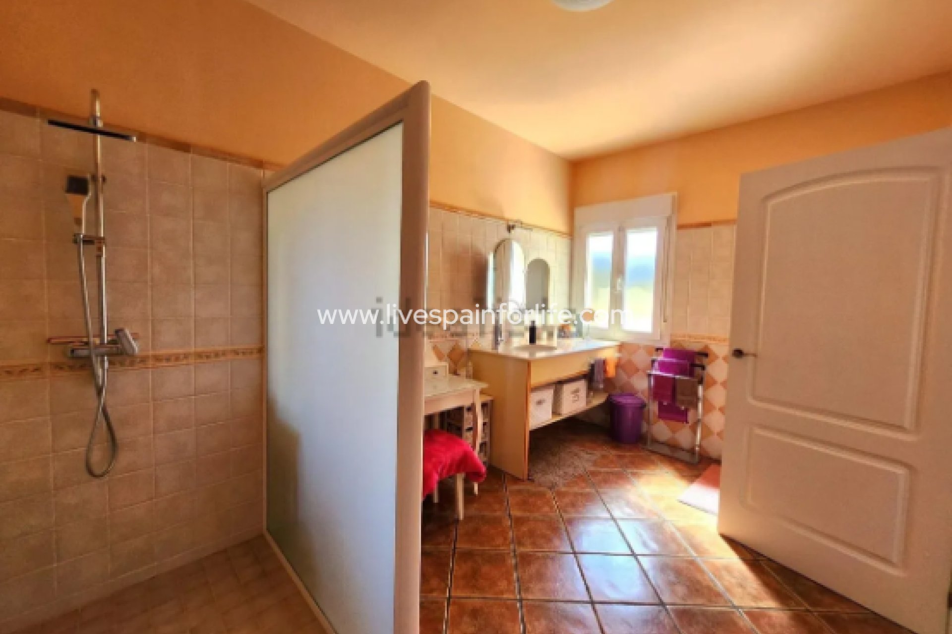 Resale - Country Property -
Jacarilla
