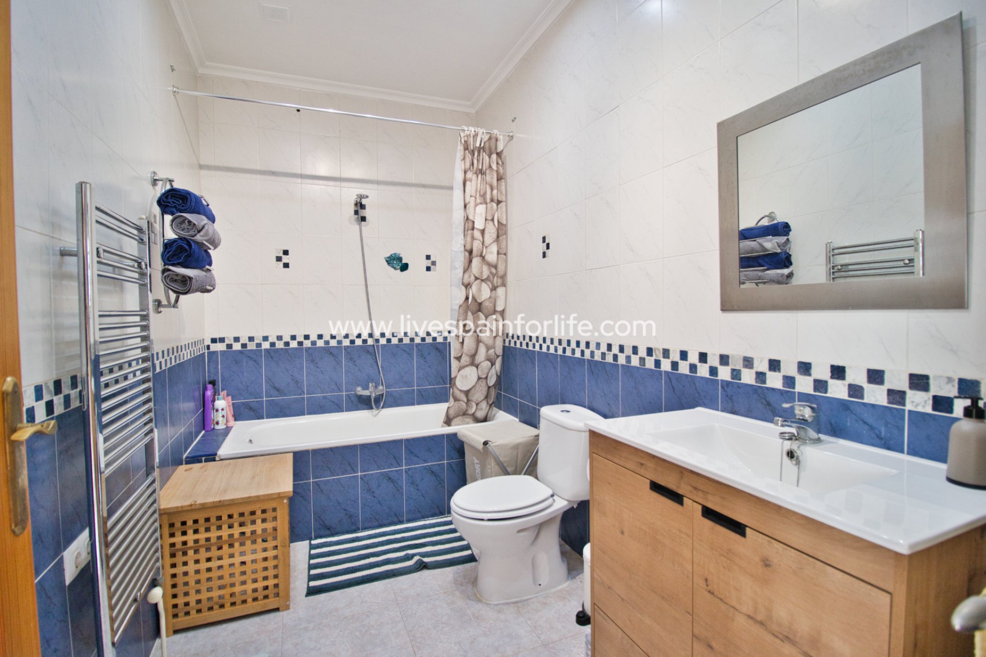 Resale - Country Property -
La Murada