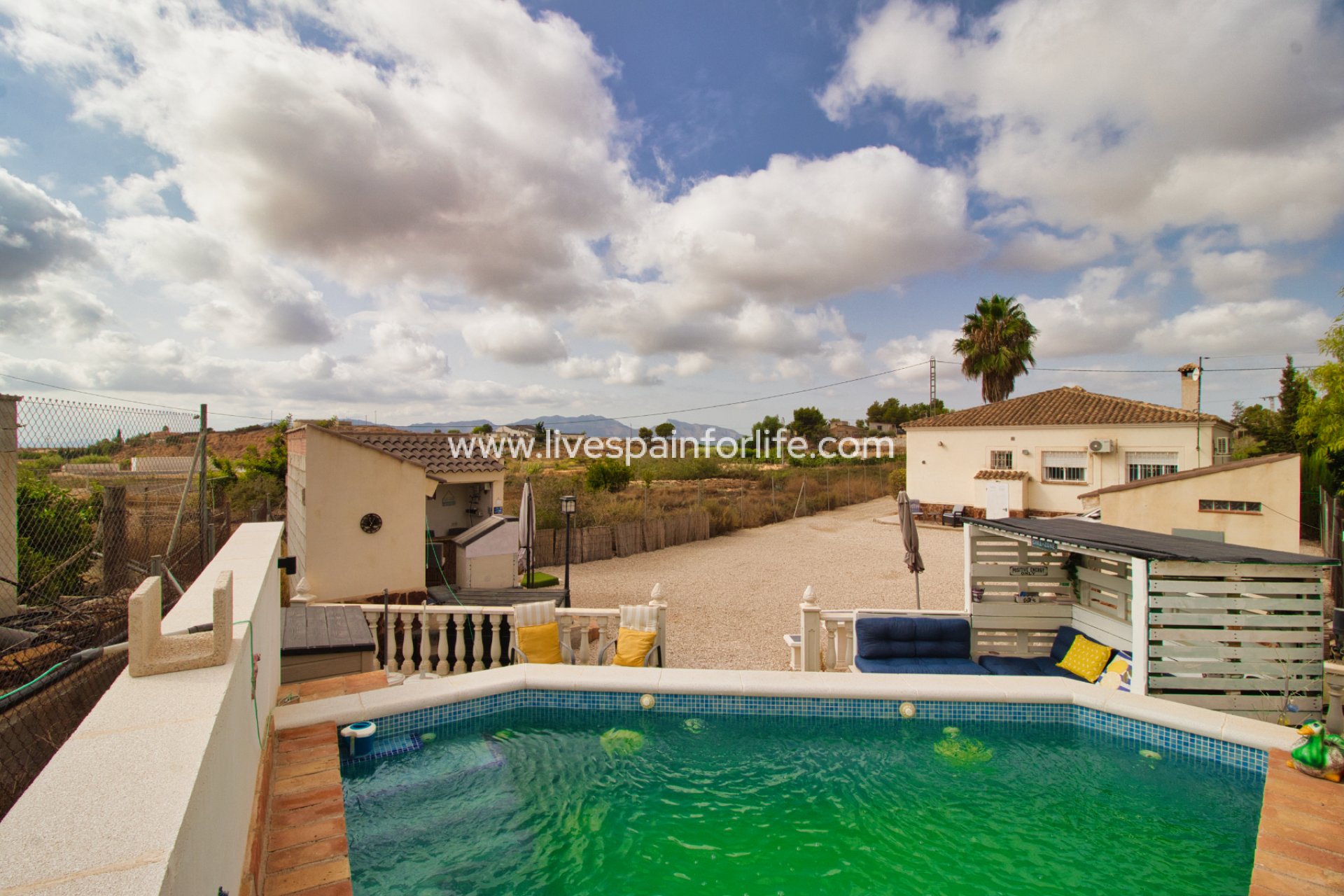 Resale - Country Property -
La Murada