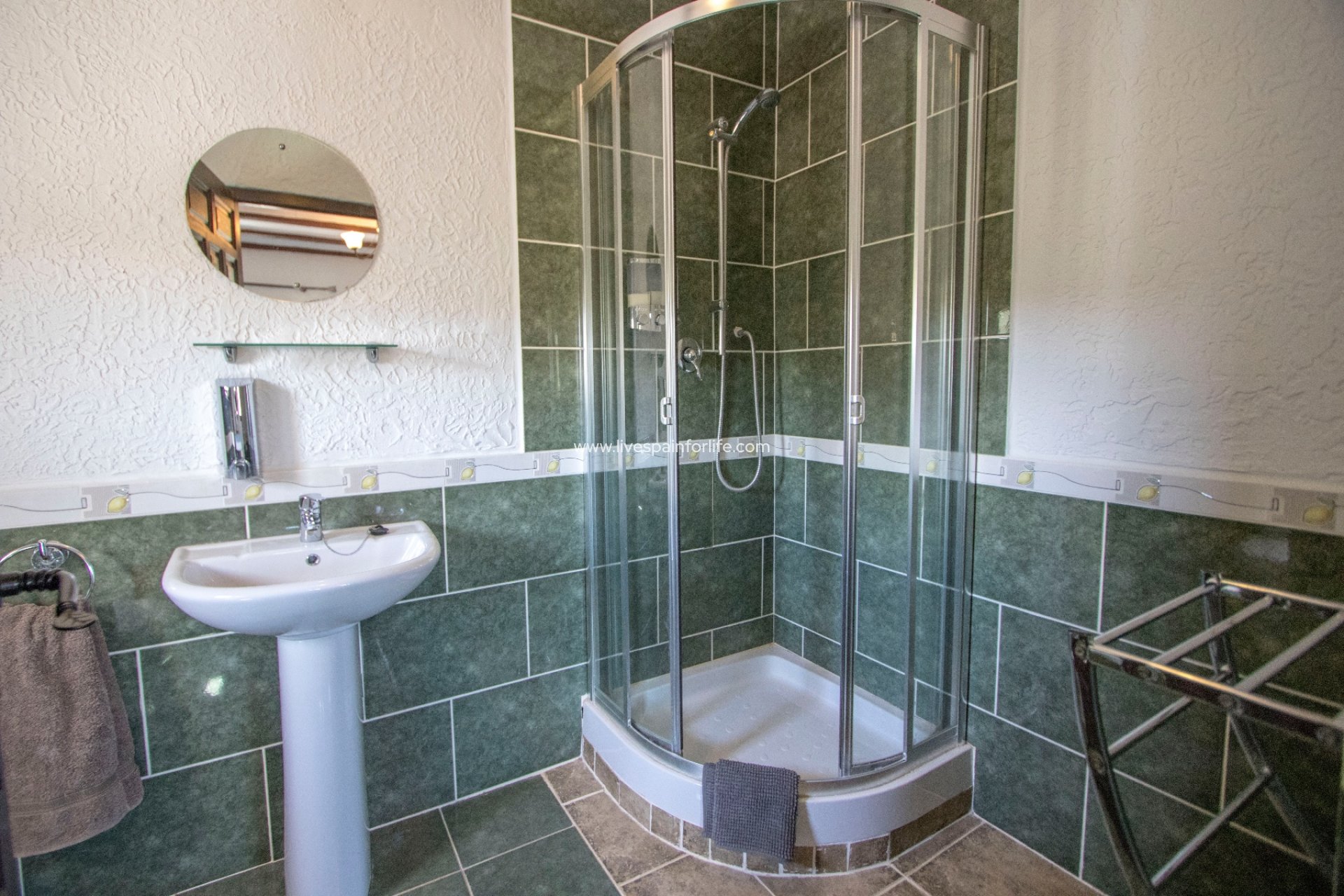 Resale - Country Property -
Macisvenda