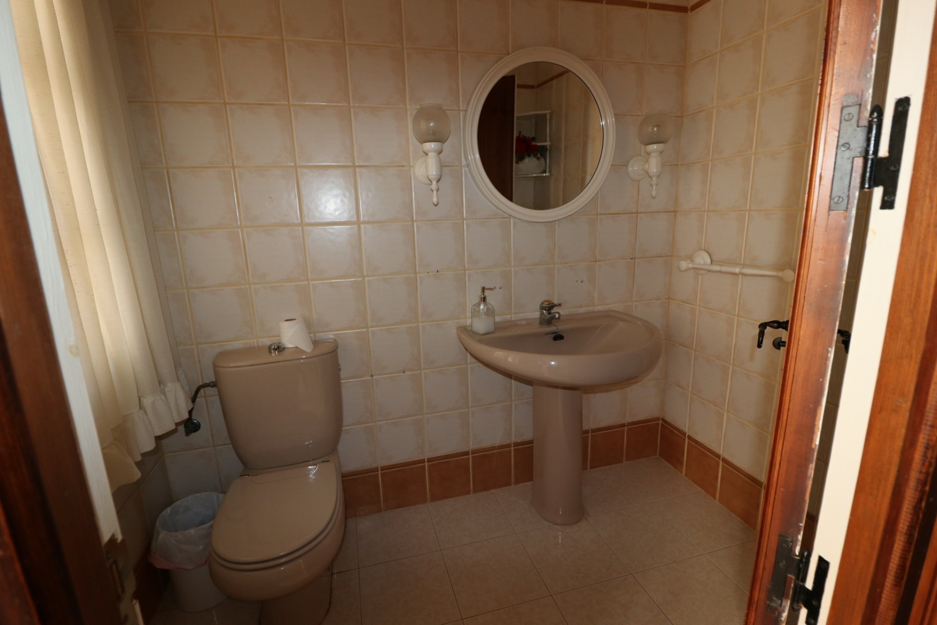 Resale - Country Property -
Novelda