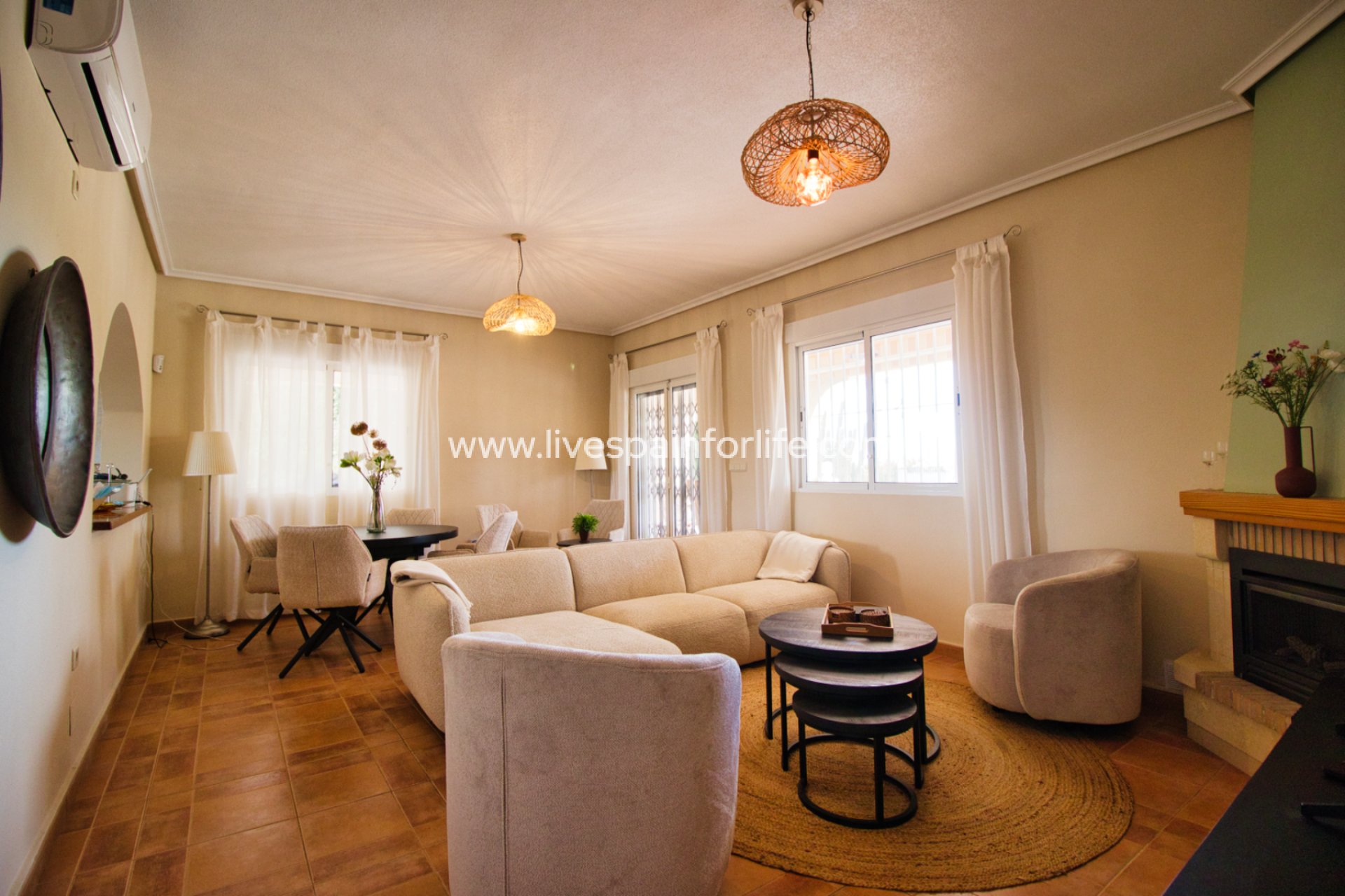 Resale - Country Property -
Orihuela