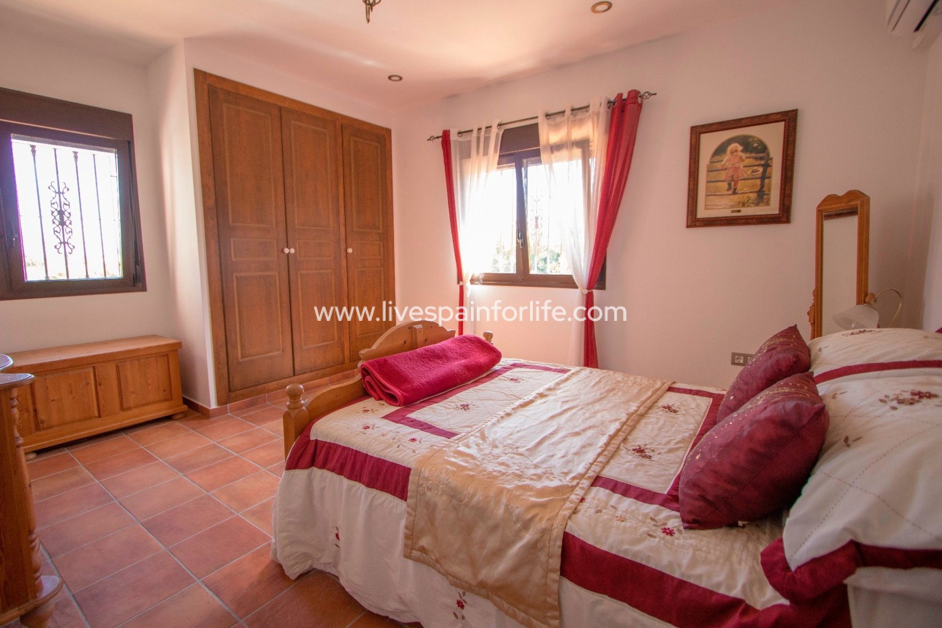 Resale - Country Property -
Orihuela
