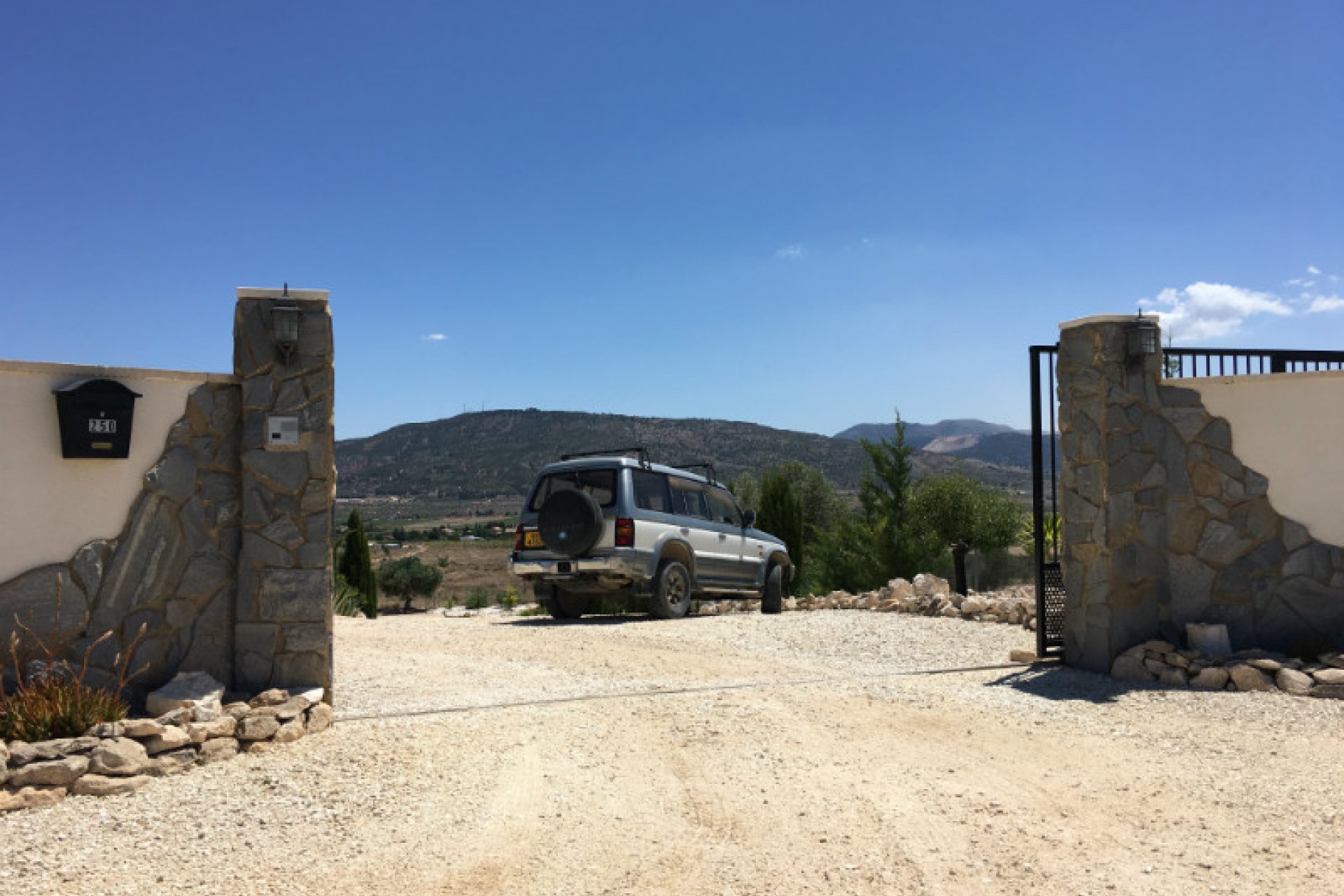 Resale - Country Property -
Pinoso