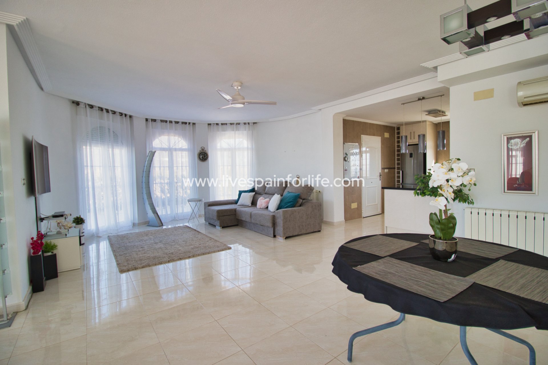 Resale - Country Property -
Pinoso