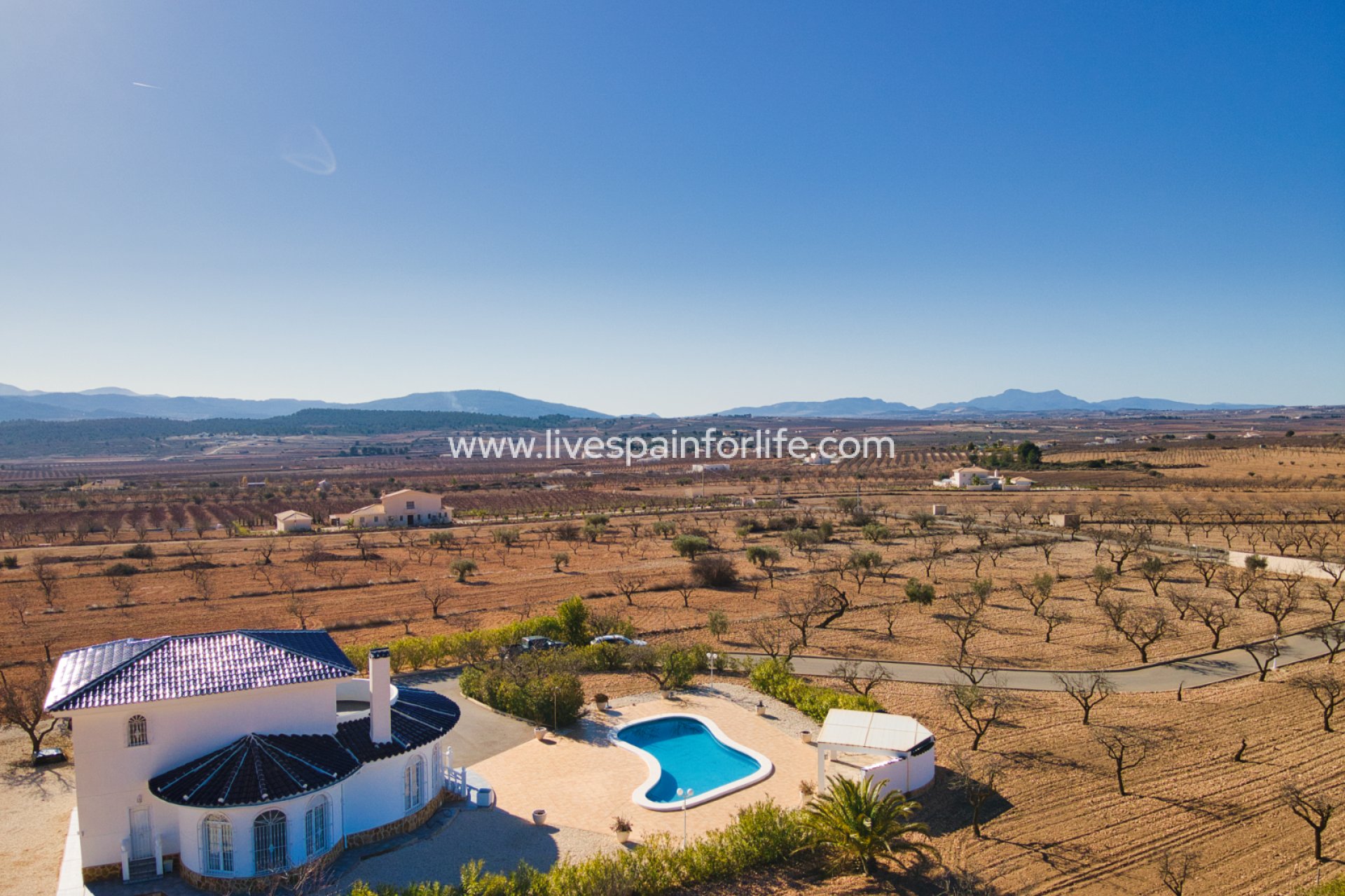 Resale - Country Property -
Pinoso