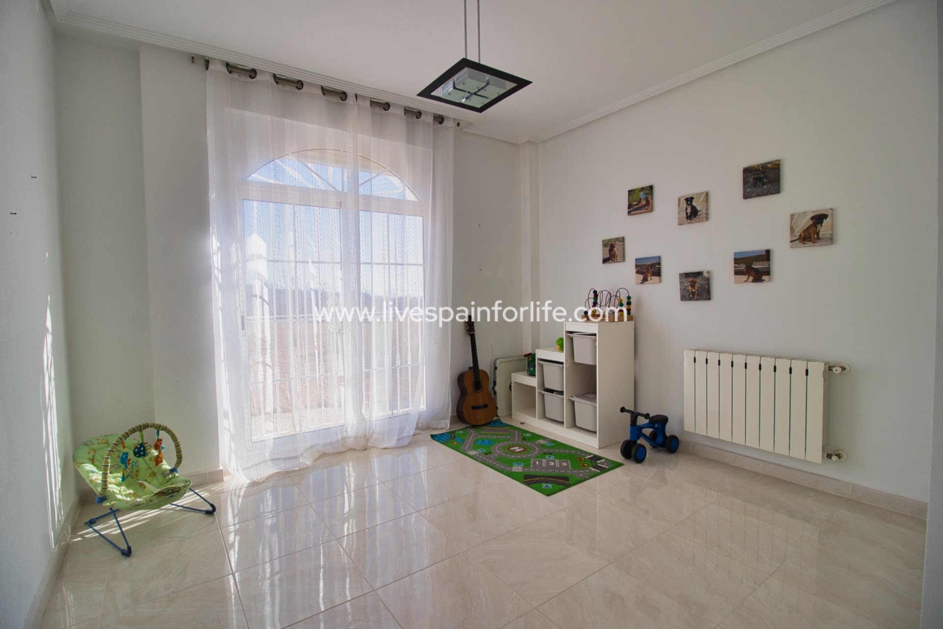 Resale - Country Property -
Pinoso