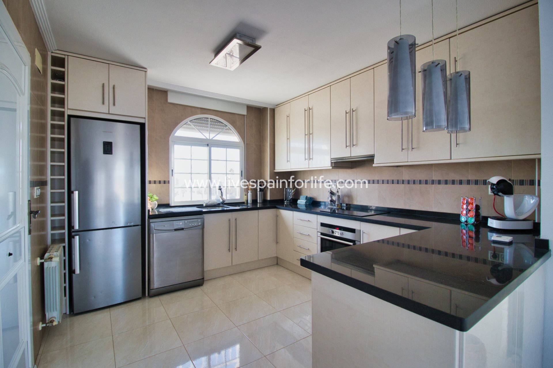 Resale - Country Property -
Pinoso