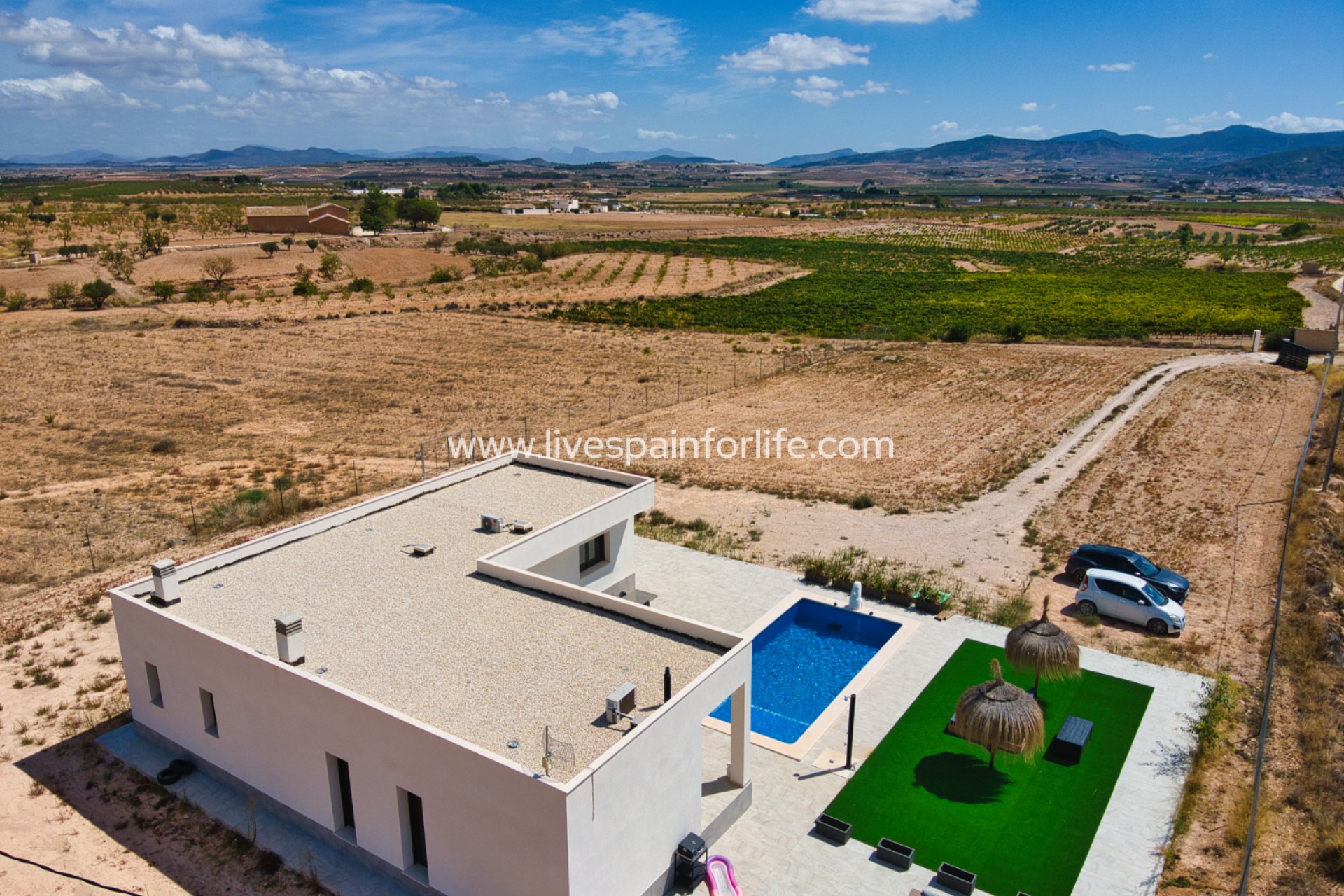 Resale - Country Property -
Pinoso