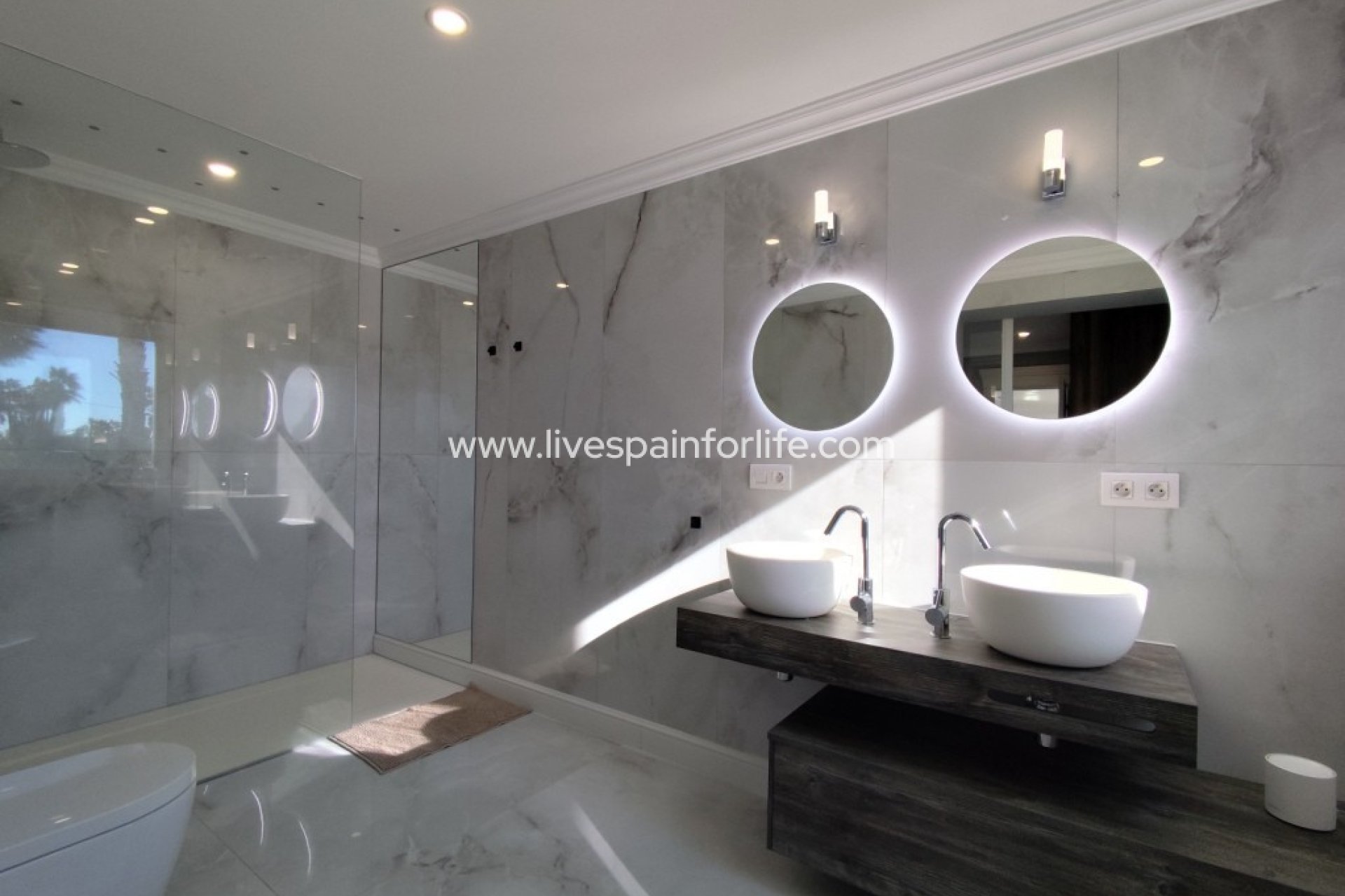 Resale - Country Property -
Rafal - El Mudamiento